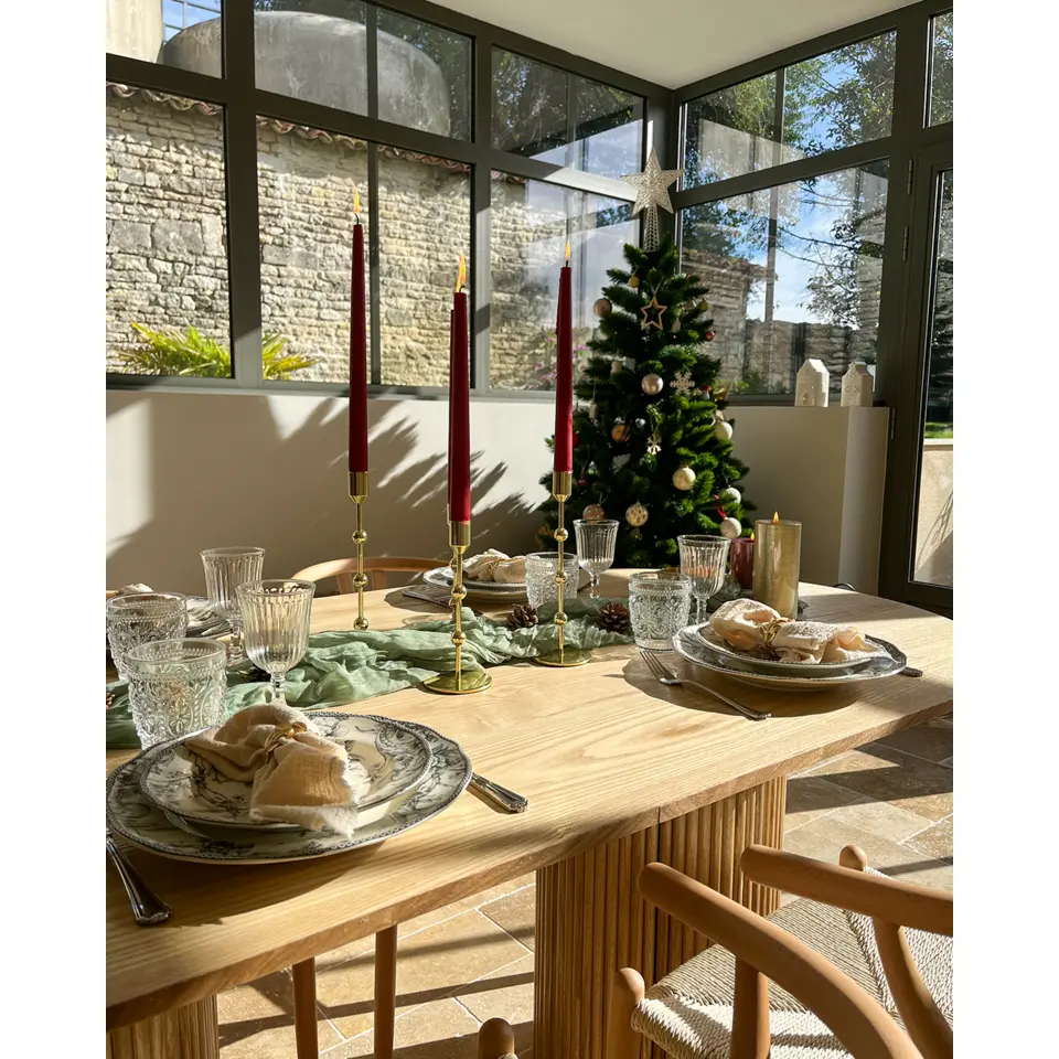 Eettafel voor 6 personen van massief grenen D120