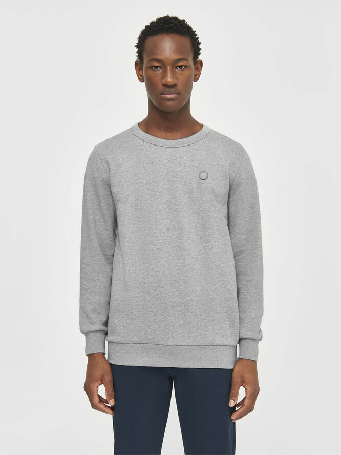 Knowledge Cotton Apparel ERIK basic badge sweat - GOTS/Vegan Grå