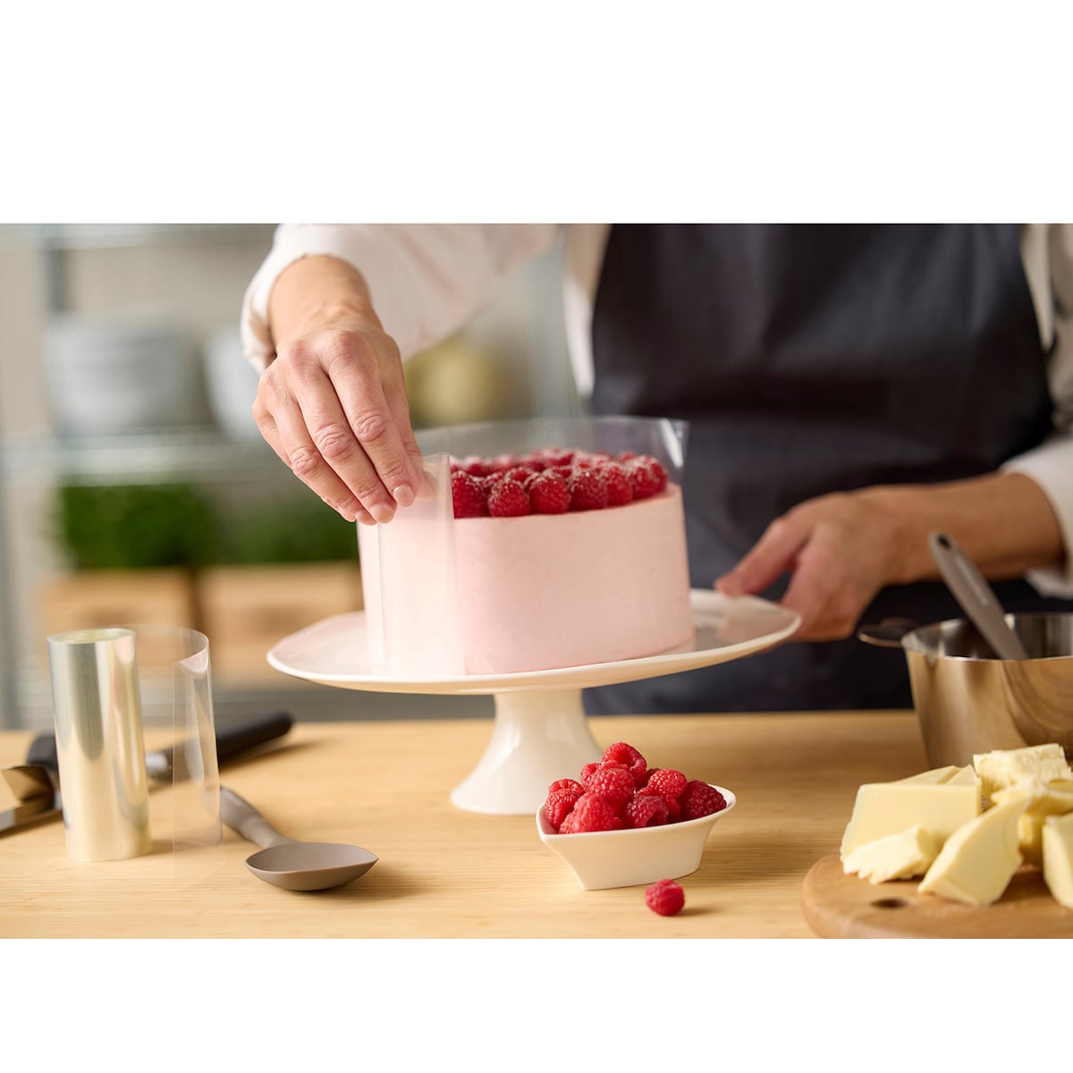 Blomsterbergs Cake collar 15 m x 8 cm Clear