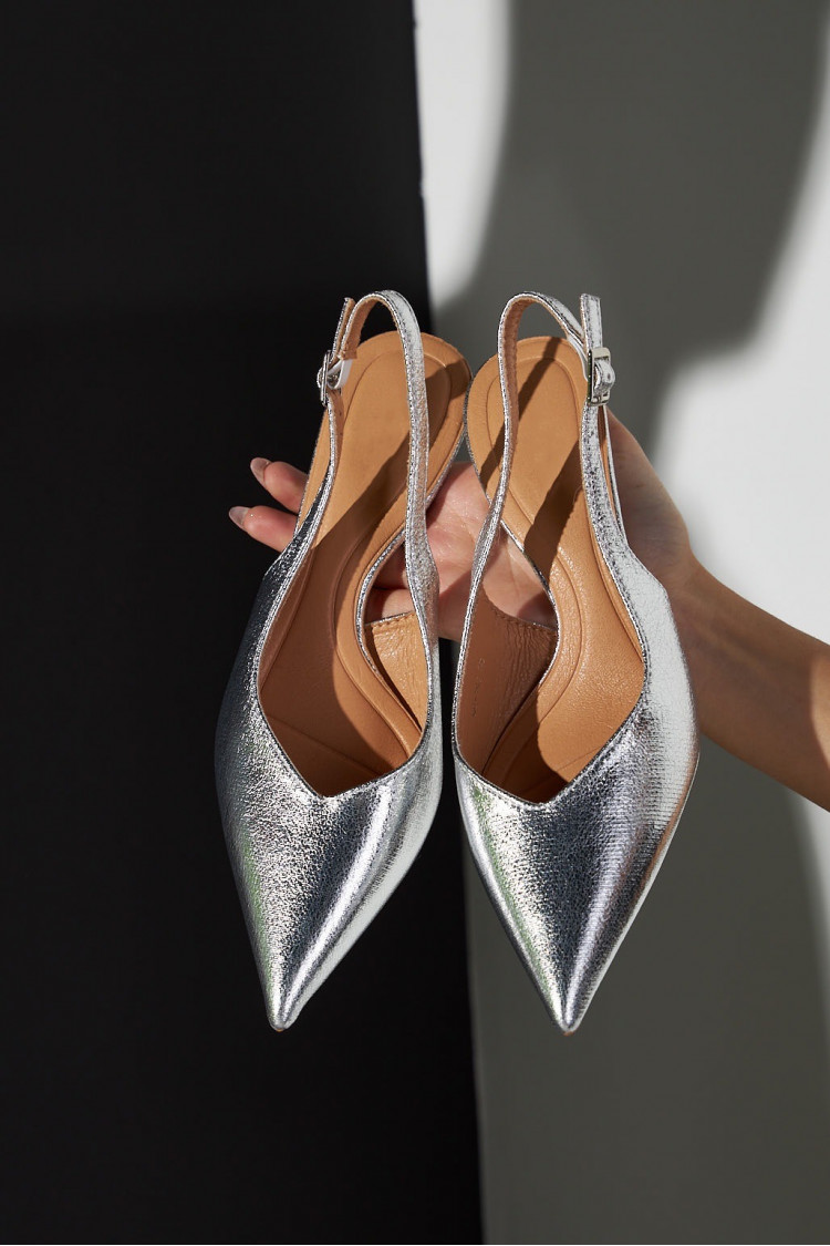 Escarpins à talons argent