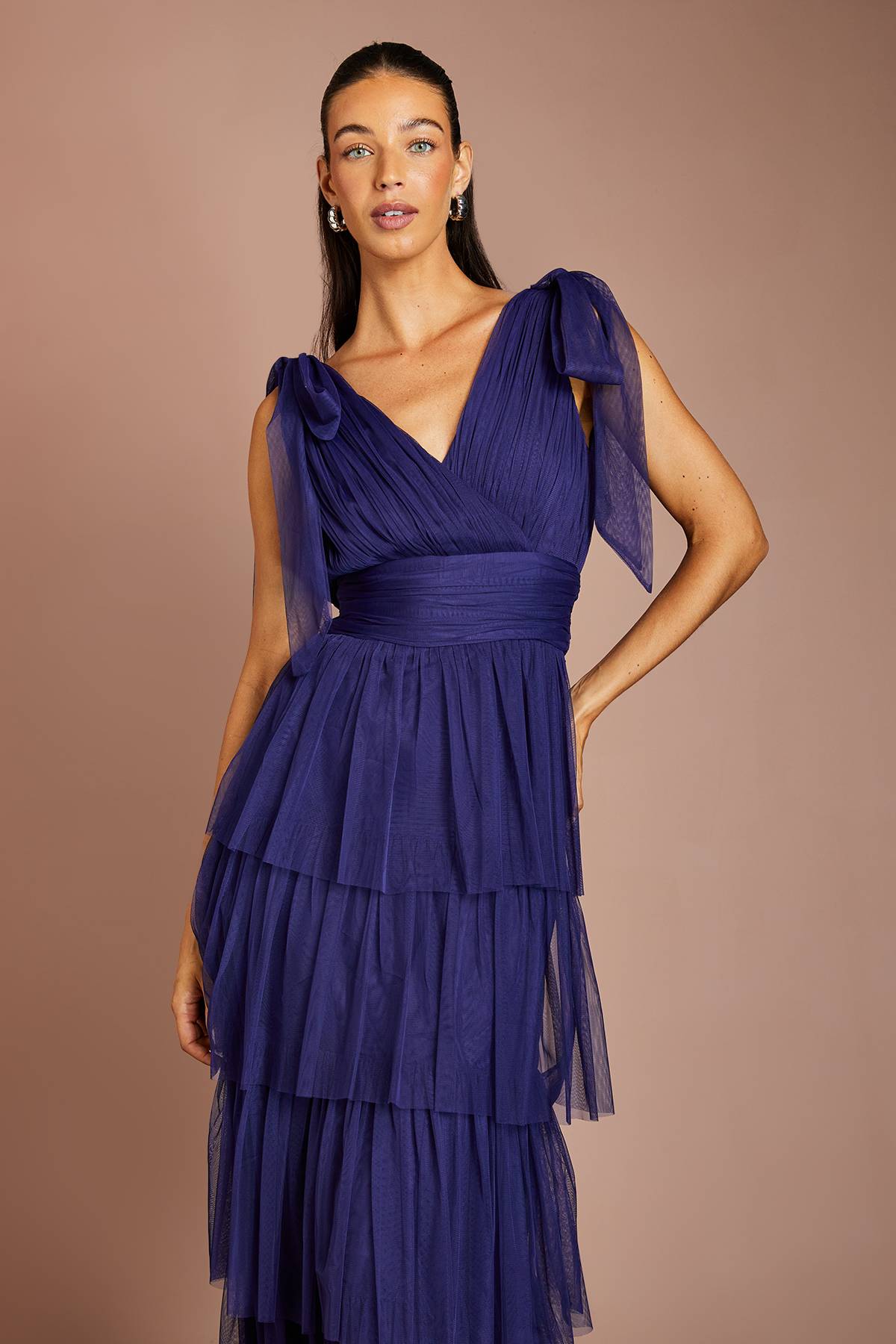 Oasis Robe Midi De Demoiselle D'honneur En Tulle À Volants Avec Bretelles Nouées