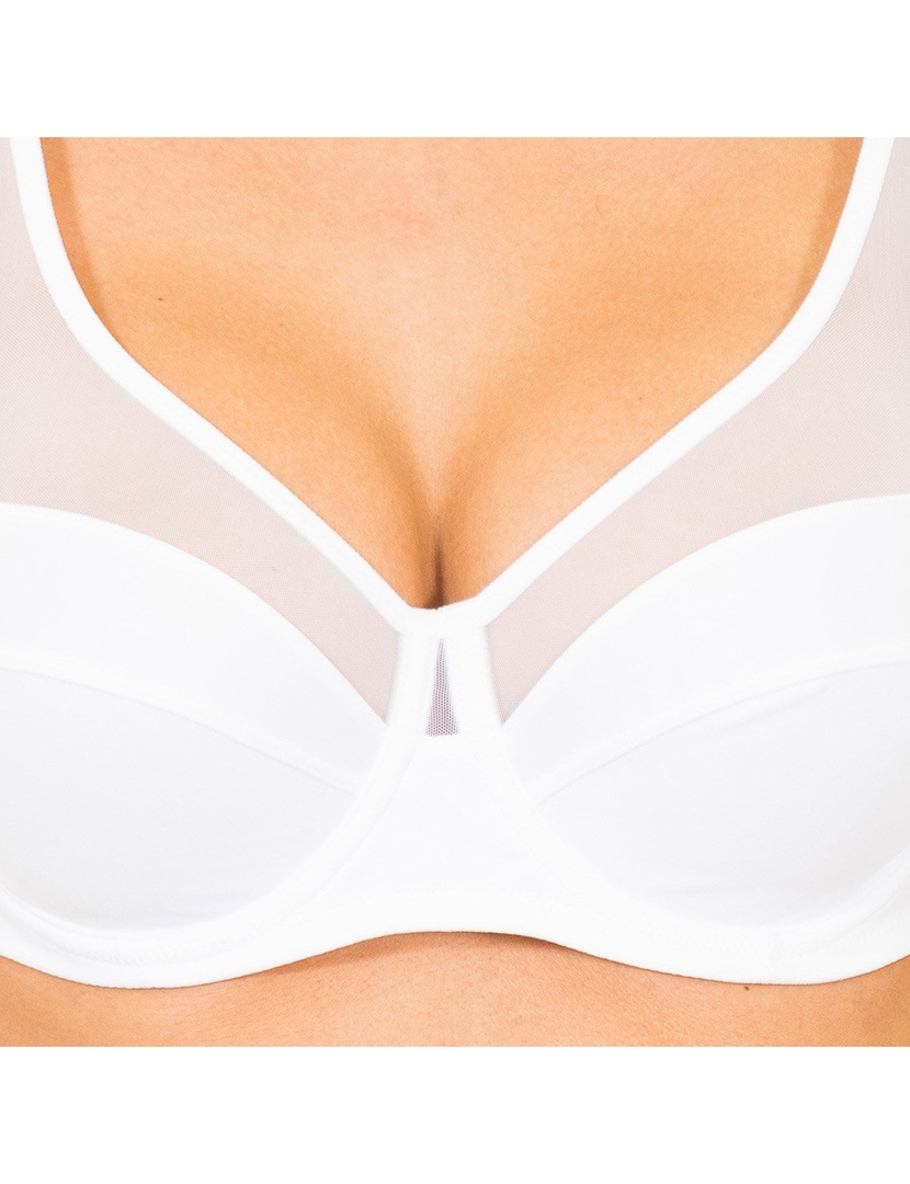 Generous White Underwire Bra for Women