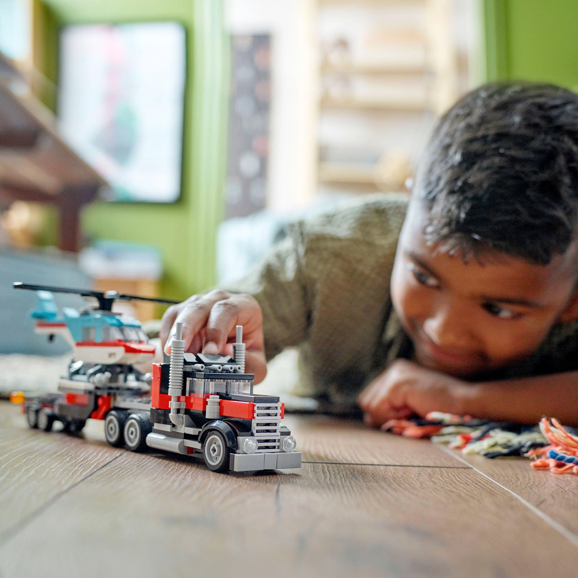 LEGO® - CREATOR 31146 Tieflader mit Hubschrauber