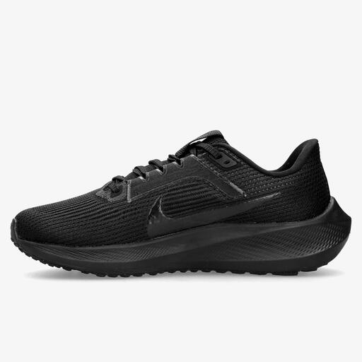 Nike Pegasus 40