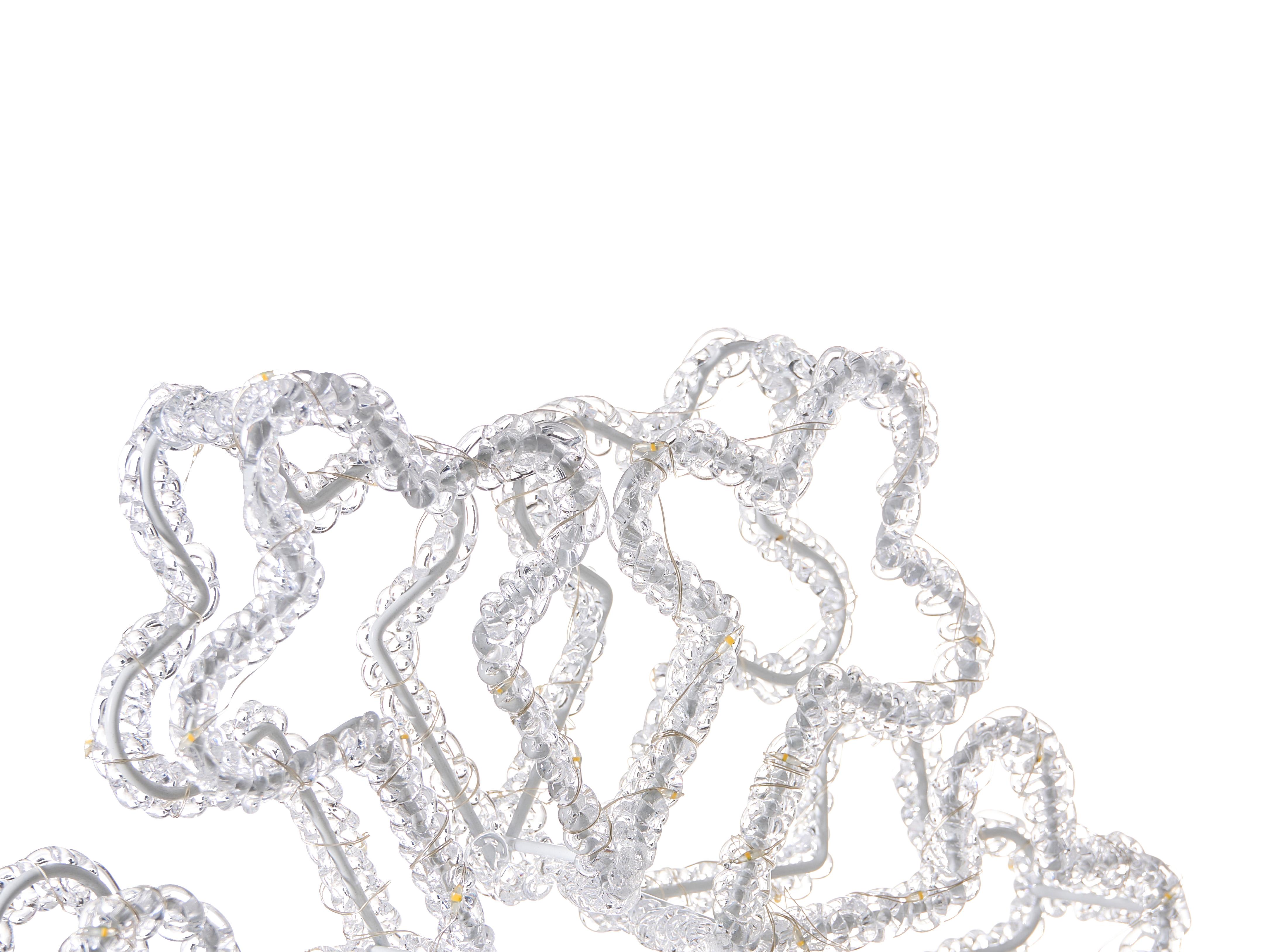 Buitendecoratie LED SILVERAN Sneeuwvlok 28 cm Wit