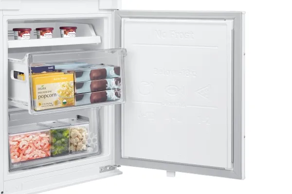 Samsung BRB30705EWW - Køleskab/fryser - bund-fryser - til indbygning - niche - bredde: 55.5 cm - dybde: 56 cm - højde: 193.8 cm - 298 liter - Klasse E - almindelig hvid