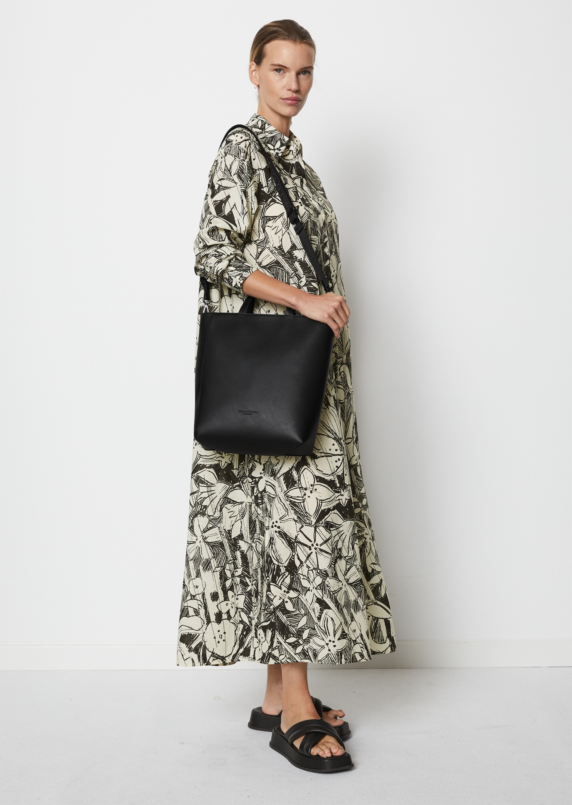 Shopper medium aus einer Lederalternative aus recyceltem Polyester