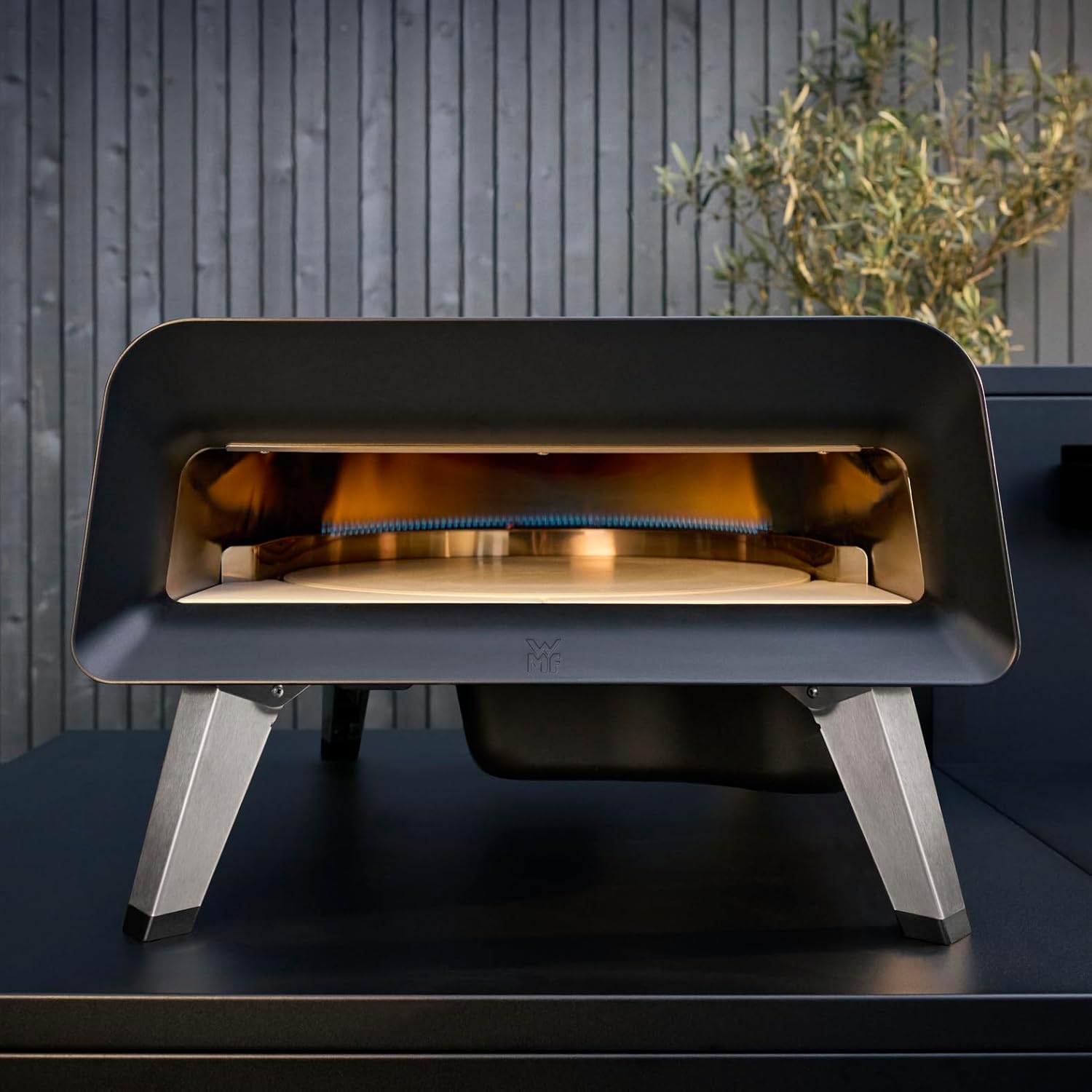 WMF Pizzaiolo Pro Pizzaofen, 400°C Backtemperatur, großer Pizzastein (Ø 40 cm), automatische Drehmechanik, integrierte Temperaturüberwachung für perfekte Ergebnisse in 90 Sek., Gas Pizzaofen, schwarz