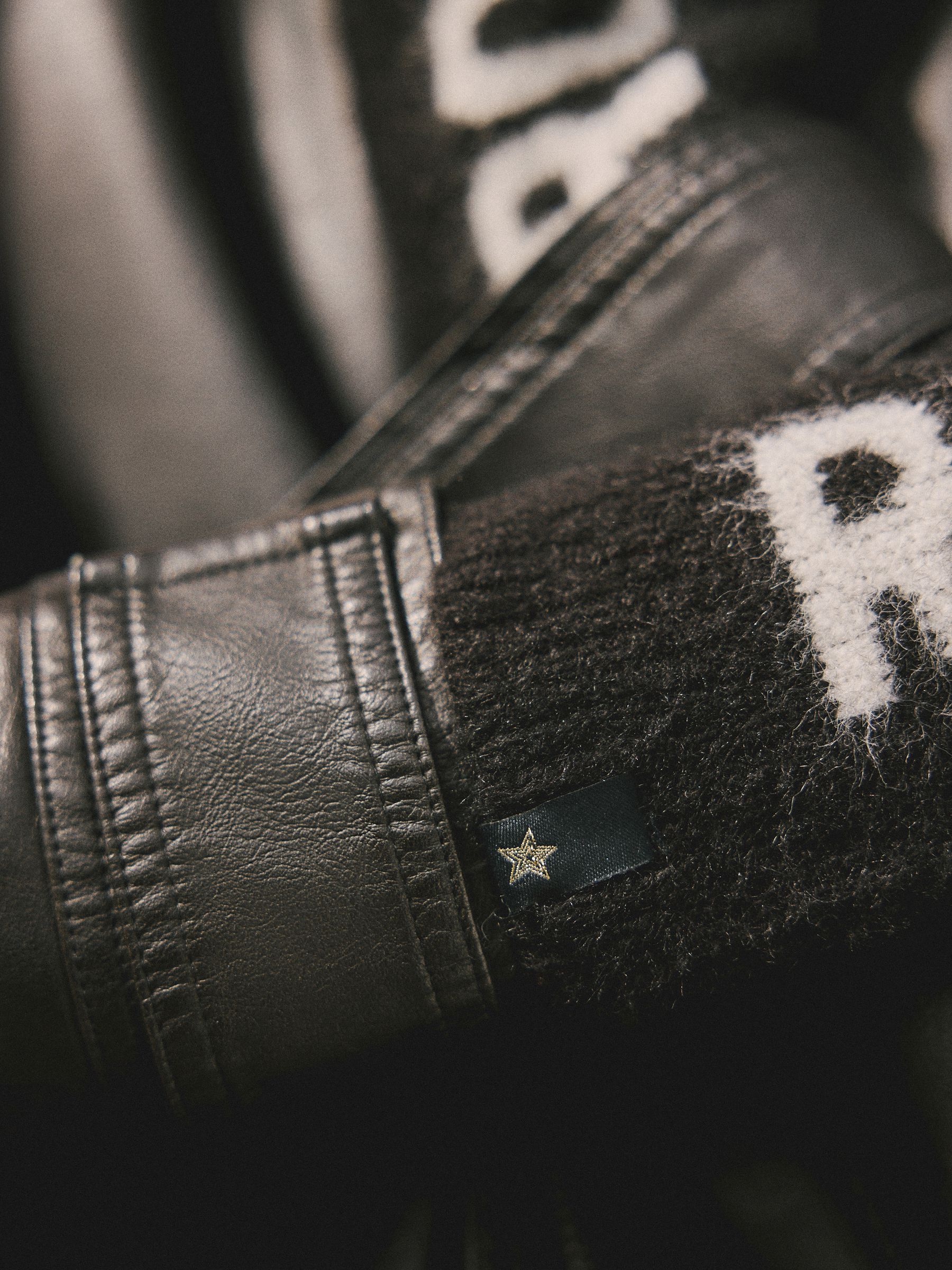 Black Rock n Roll - Rockett St George Handwarmers