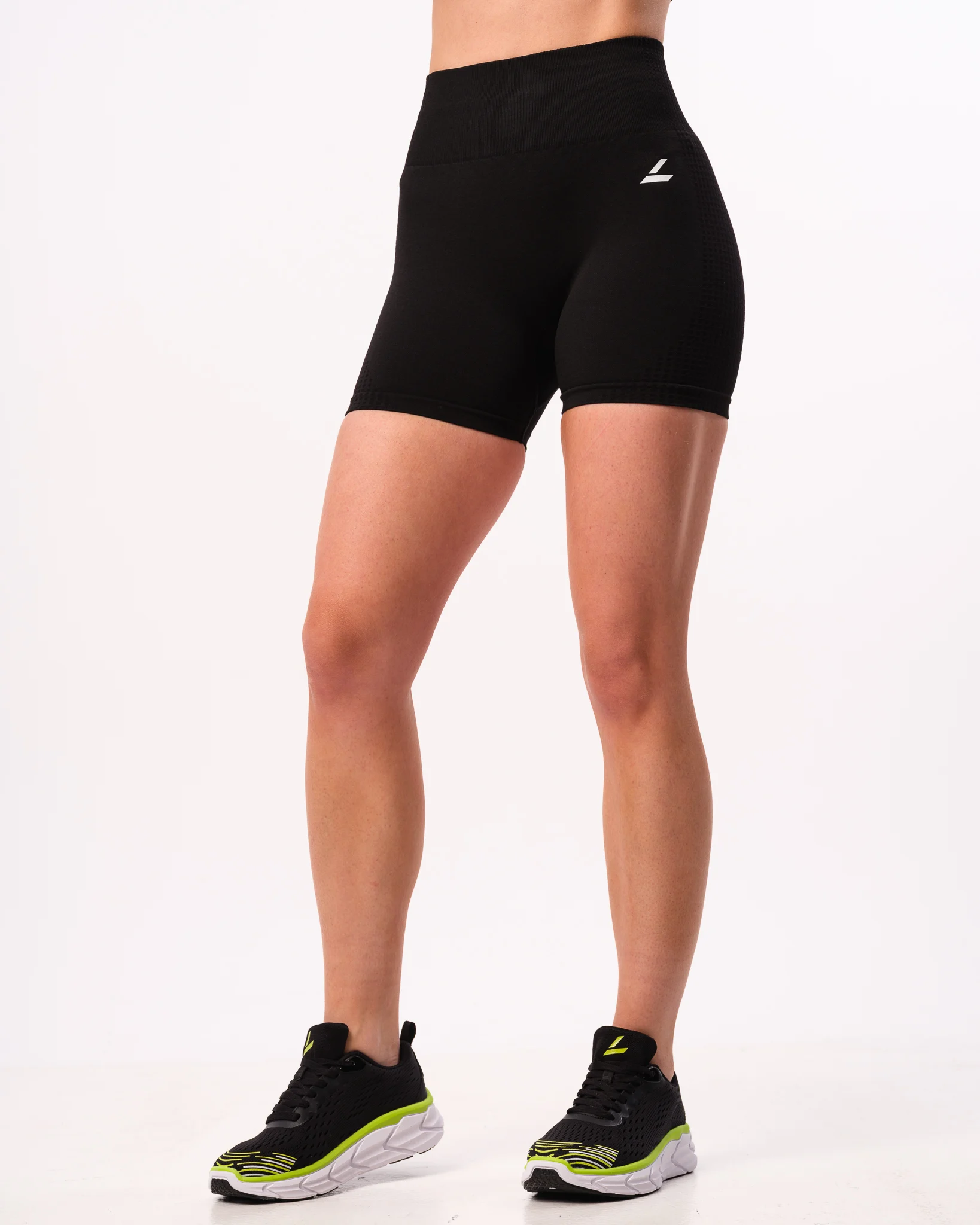 LEVITY Phase Seamless Shorts Black Melange