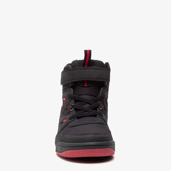 Blue Box jongens sneakers zwart met rode details