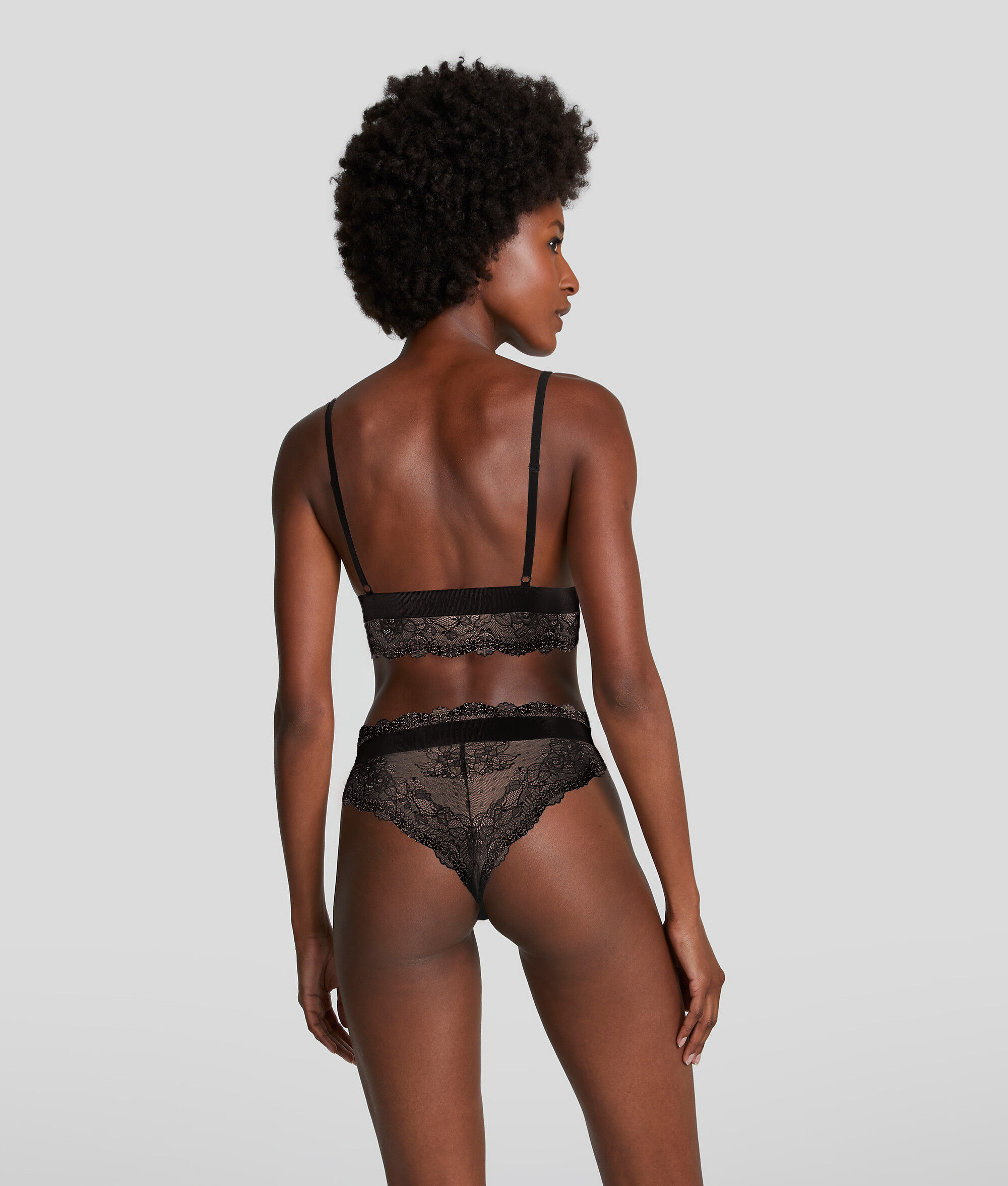 SOUTIEN-GORGE BUSTIER TRIANGLE EN DENTELLE