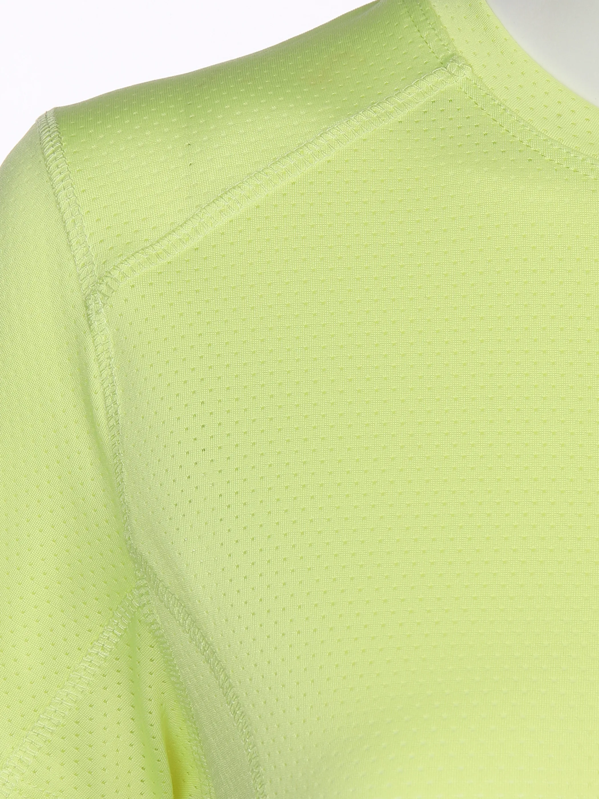 Damen Sportshirt in durchschimmernder Optik