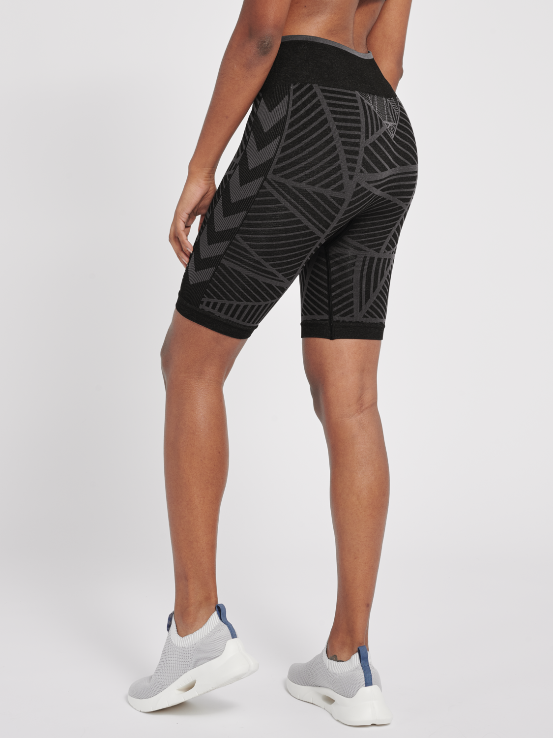 hmlMT ENERGY SEAMLESS MW SHORTS