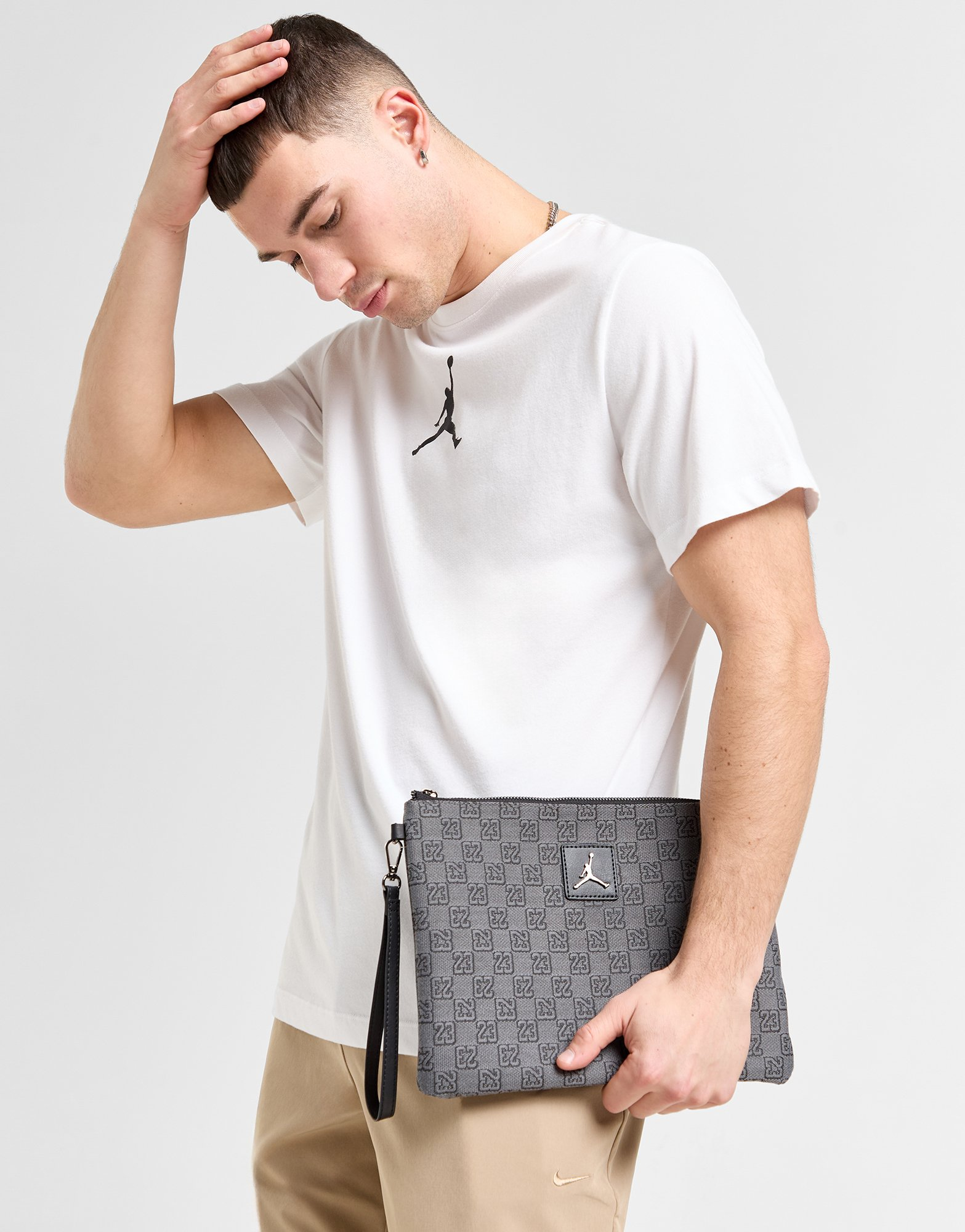 Jordan Pochette Monogram