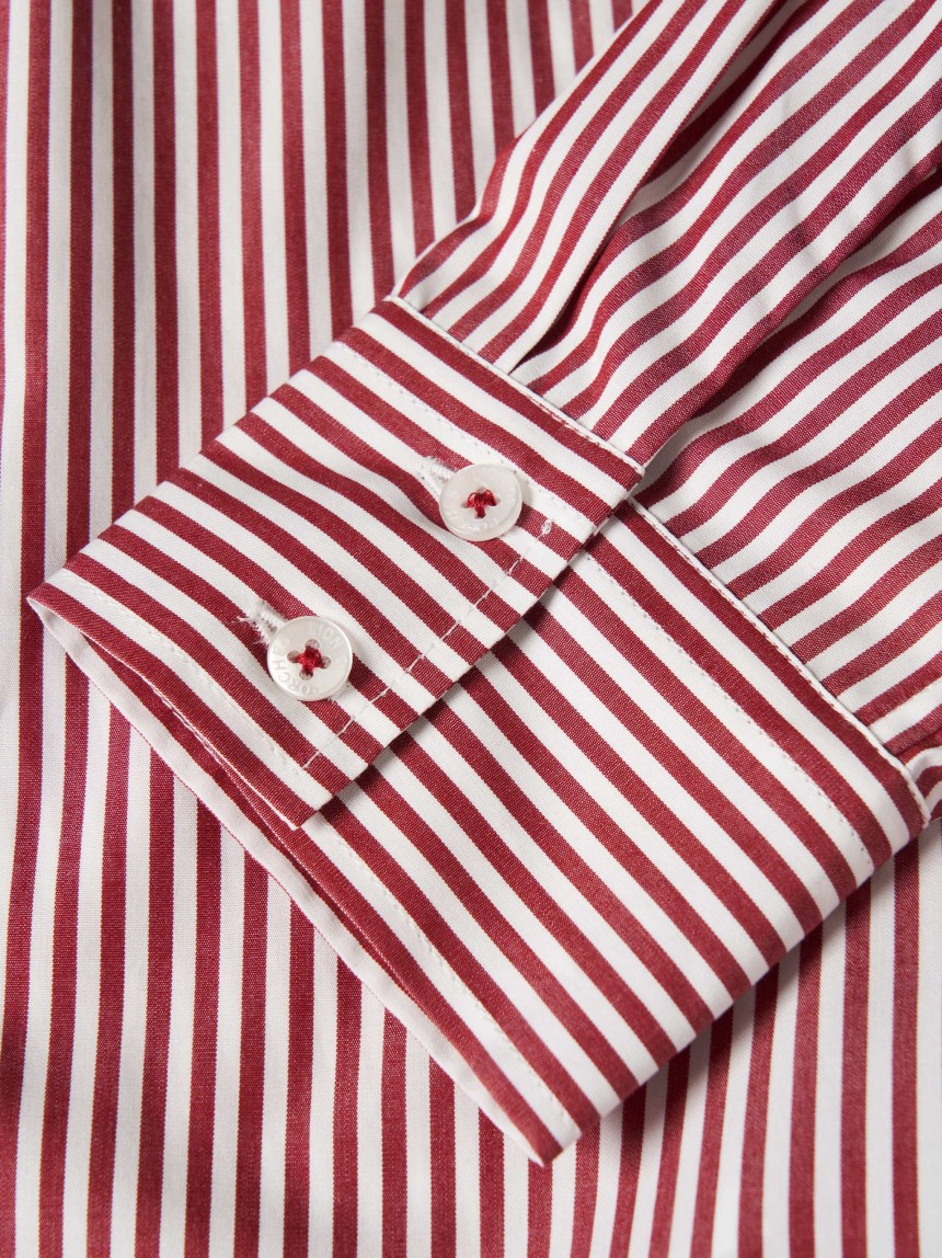 Camisa de riscas cintada