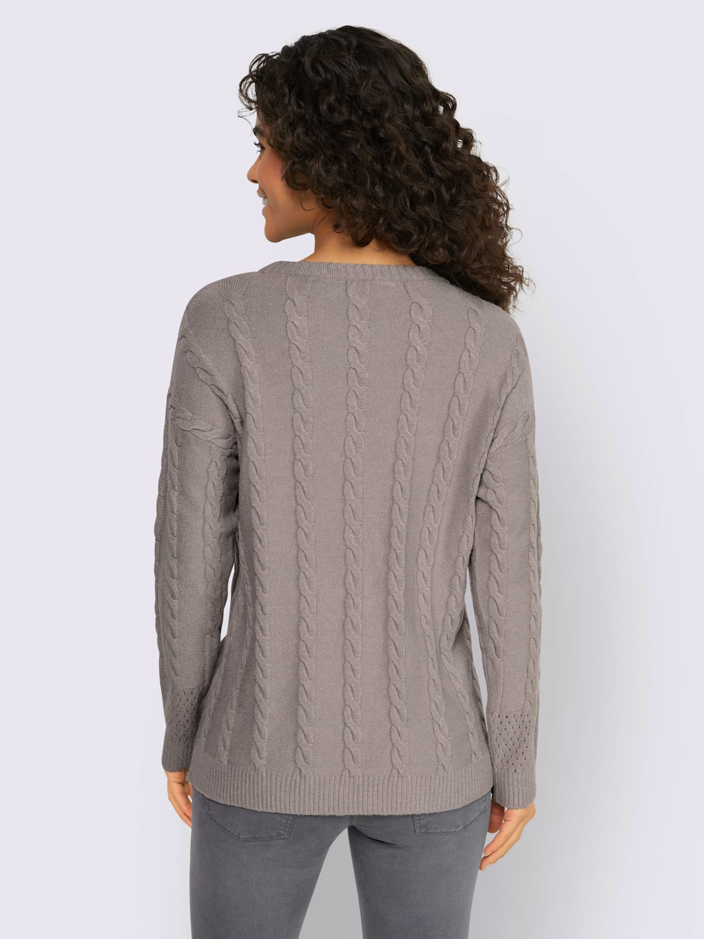 Pull superbe motif tricoté