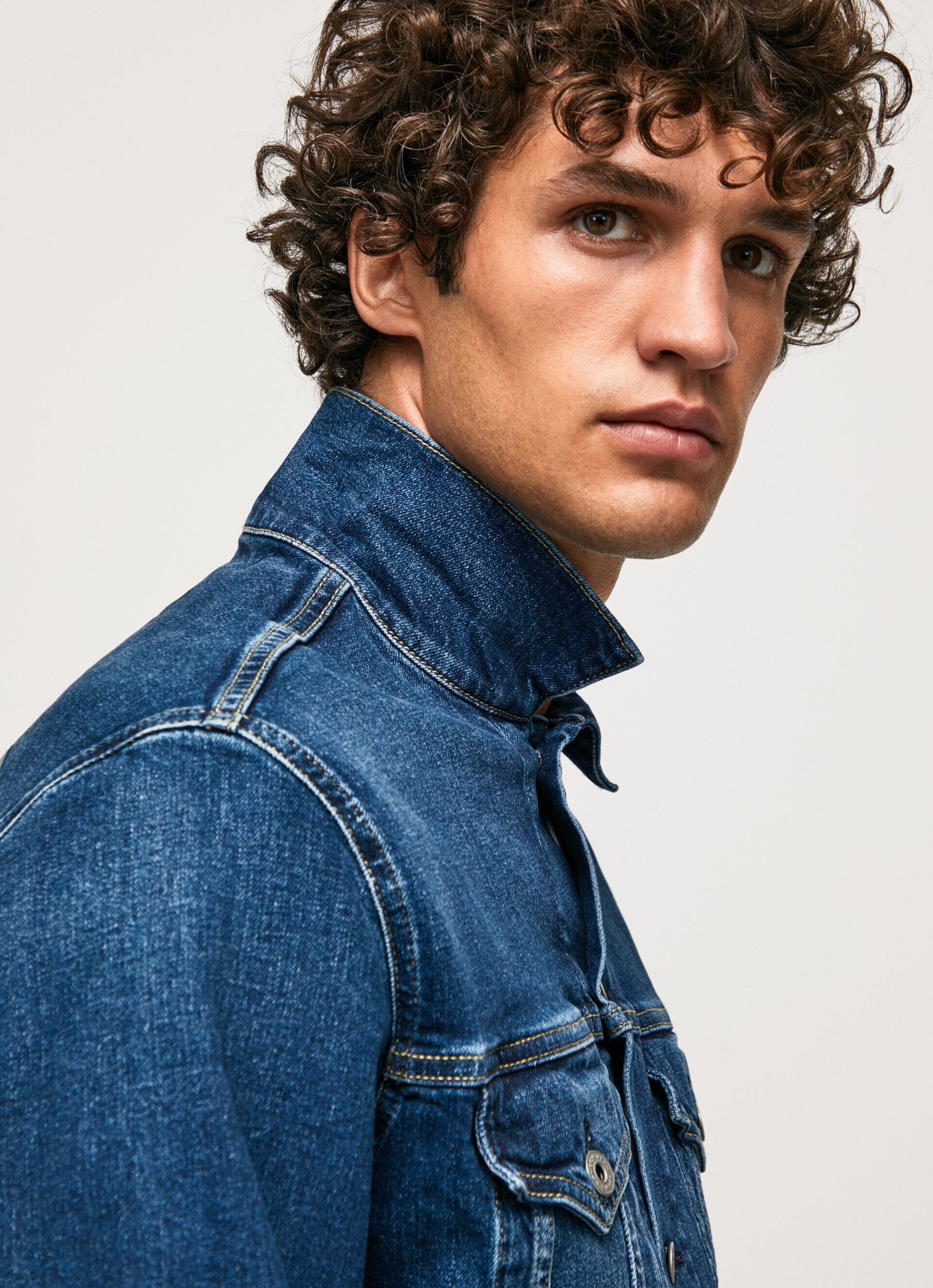 JAQUETA JEANS DE CORTE REGULAR - jeans