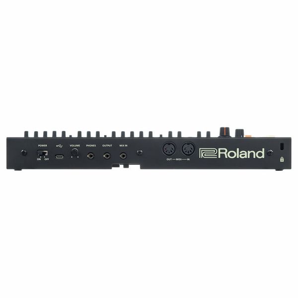 Roland JU-06A