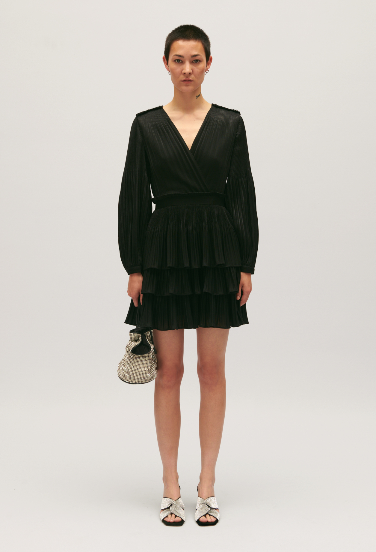 Robe courte plissee noire