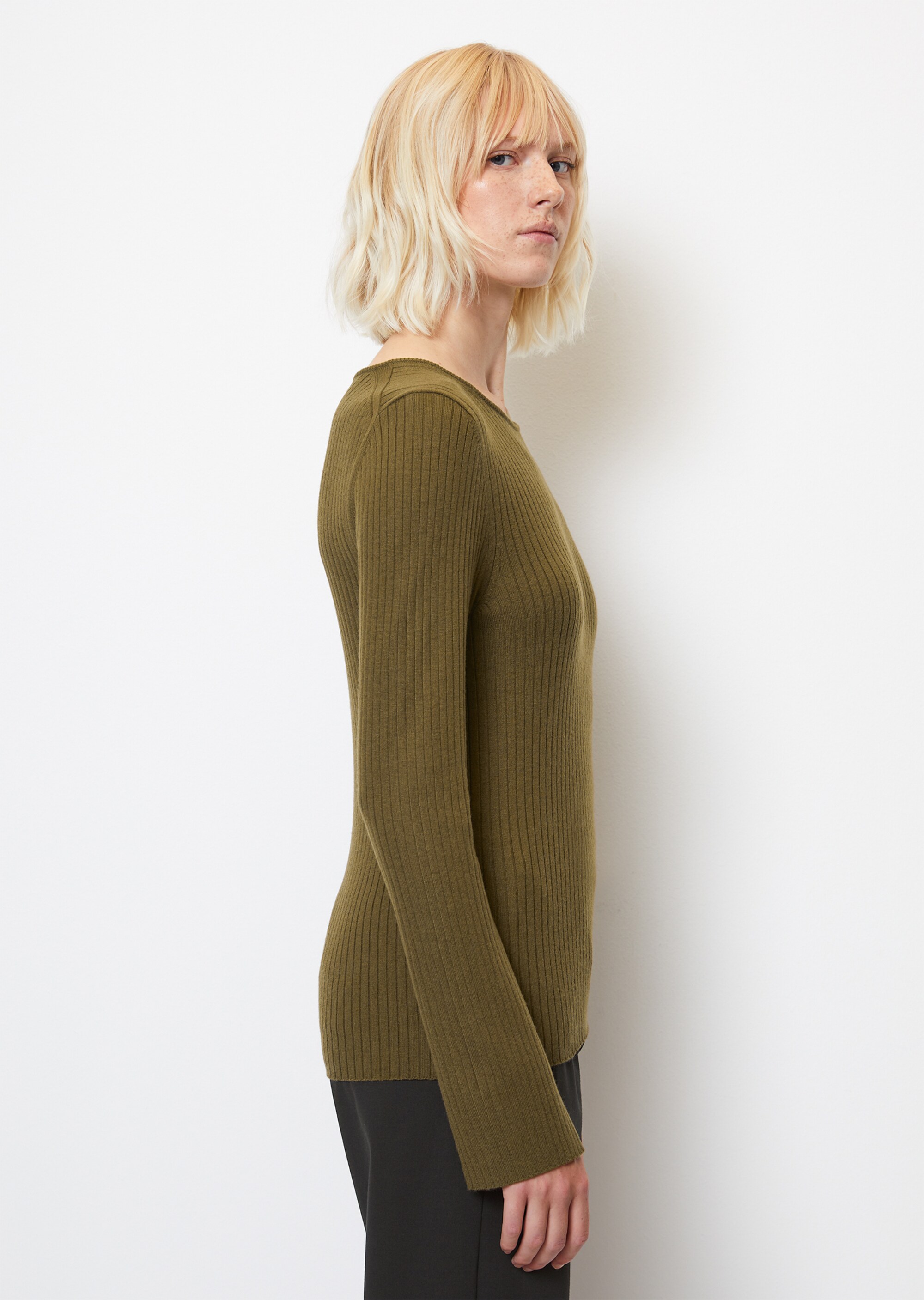 Feinstrickpullover slim aus softem Wolle-Viskose-Kaschmir-Mix