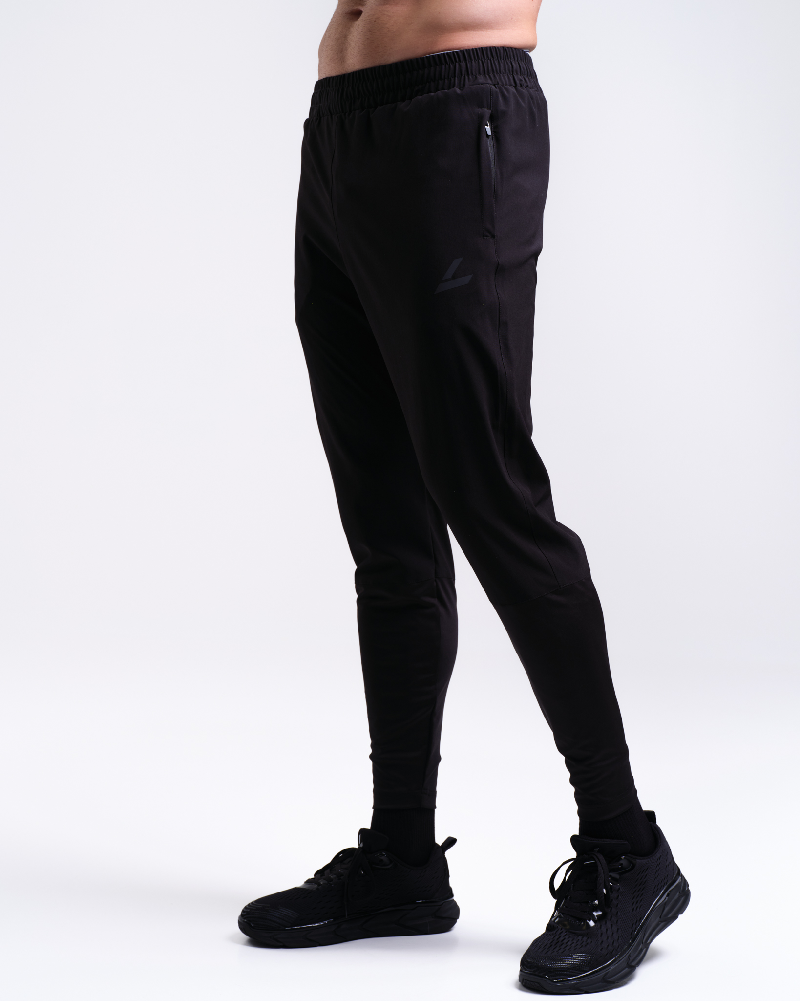 LEVITY Core Hybrid Pants M Black