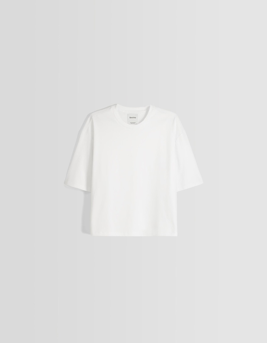 Camiseta cropped de manga curta com modelagem quadrada