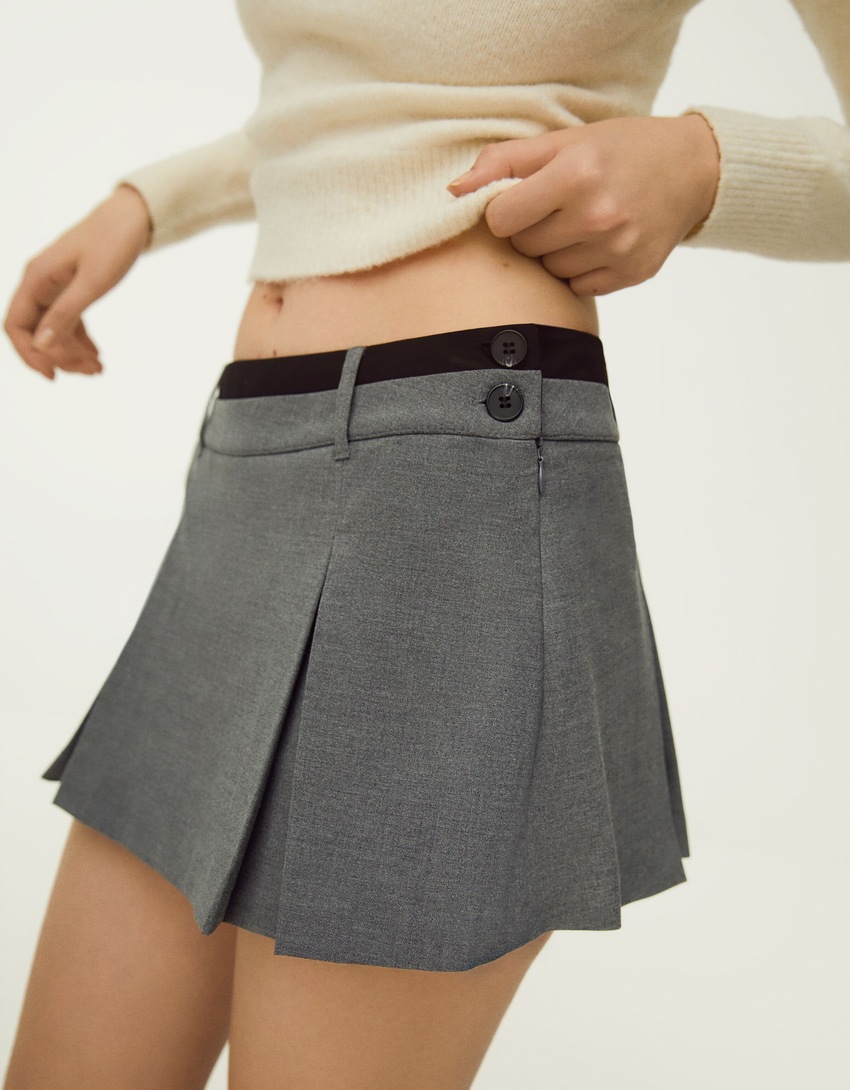 Saia-calça sob medida com pregas caixa