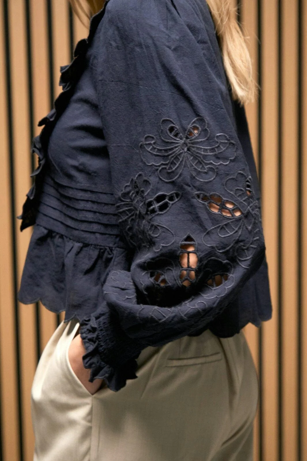 Neo Noir Petrine Embroidery Blouse navy
