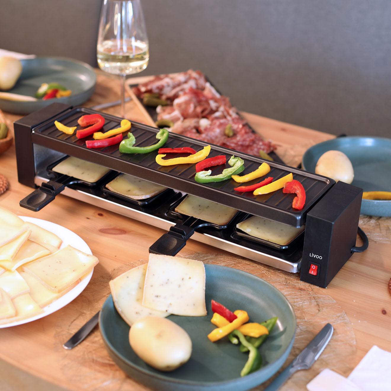 Livoo Appareil à raclette 4 personnes noir