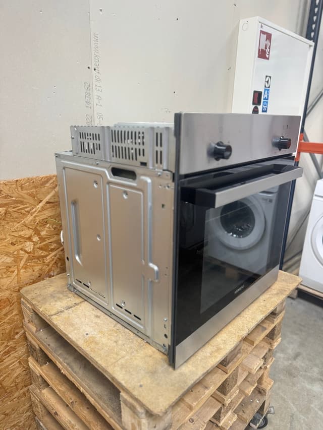 Siemens indbygningsovn HB010FBR0S