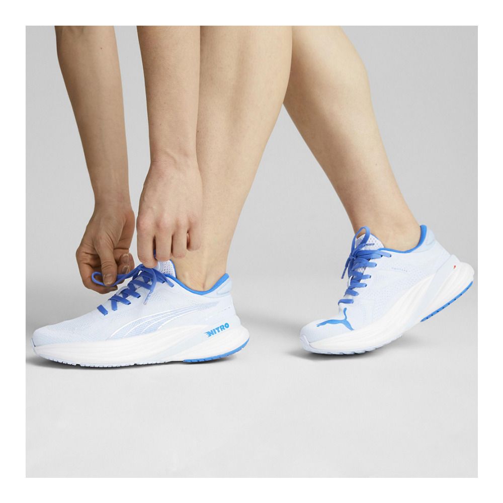 Puma MAGNIFY NITRO 2 - Chaussures running Femme icy blue/ultra blue