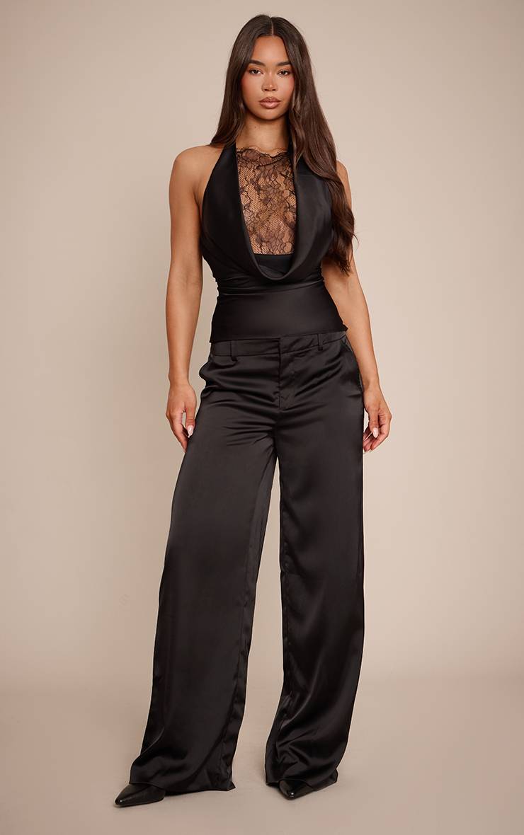 Noir Haut Col Bénitier En Satin Et Dentelle