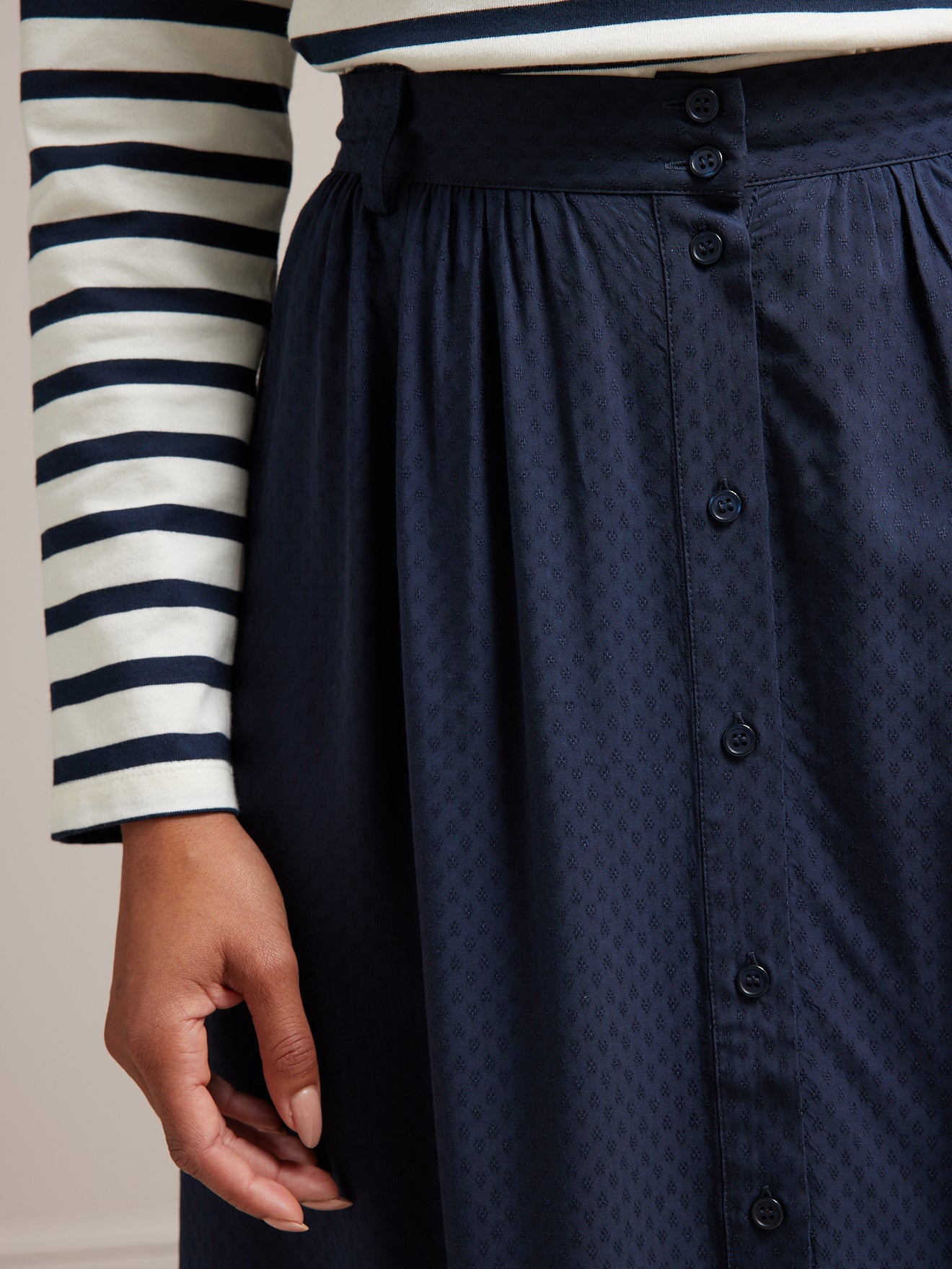 Jupe longue boutonnée unie femme viscose dobby