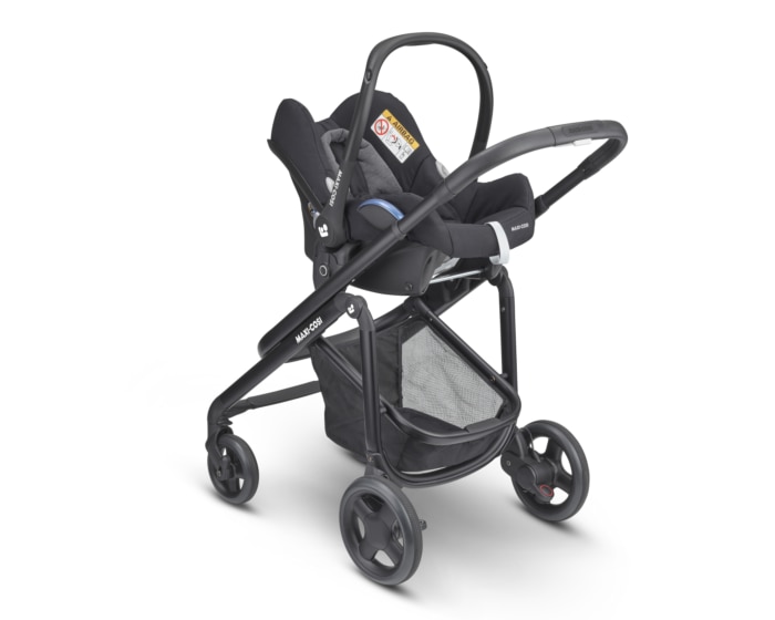Lila CP 6 M - 4 Y   0 - 22 kg    Einhändiger Klappmechanismus |    Klimaregulierende Matratze |    „Easy-in”-Gurtsystem |    Integriertes Netz |