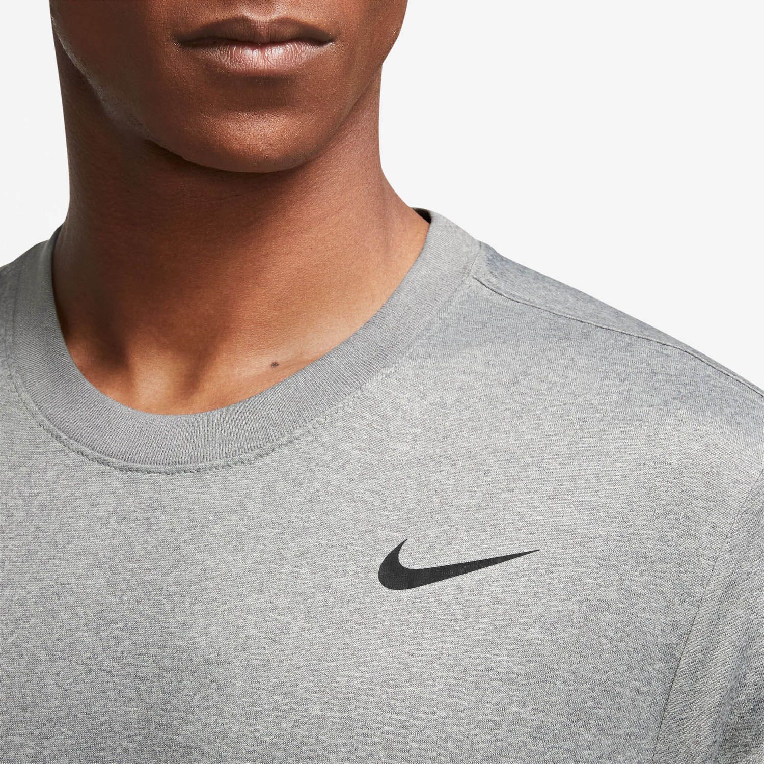 Nike  Dri-FIT Legend Fitness T-shirt