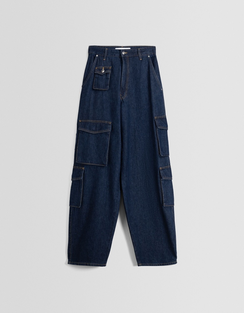 calça cargo balão com efeito desbotado