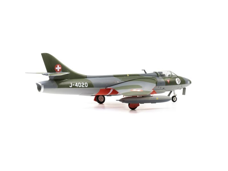 ACE Hunter Mk58 J-4020 Patrouille Suisse 1:72 Authentisches Modell der Patrouille Suisse Hunter