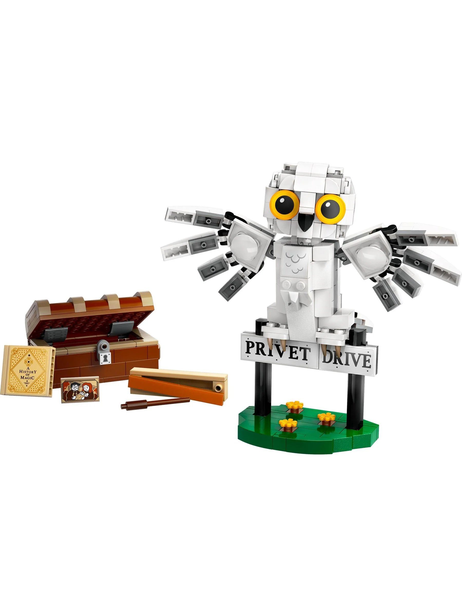 LEGO Harry Potter Hedwig at 4 Privet Drive 76425