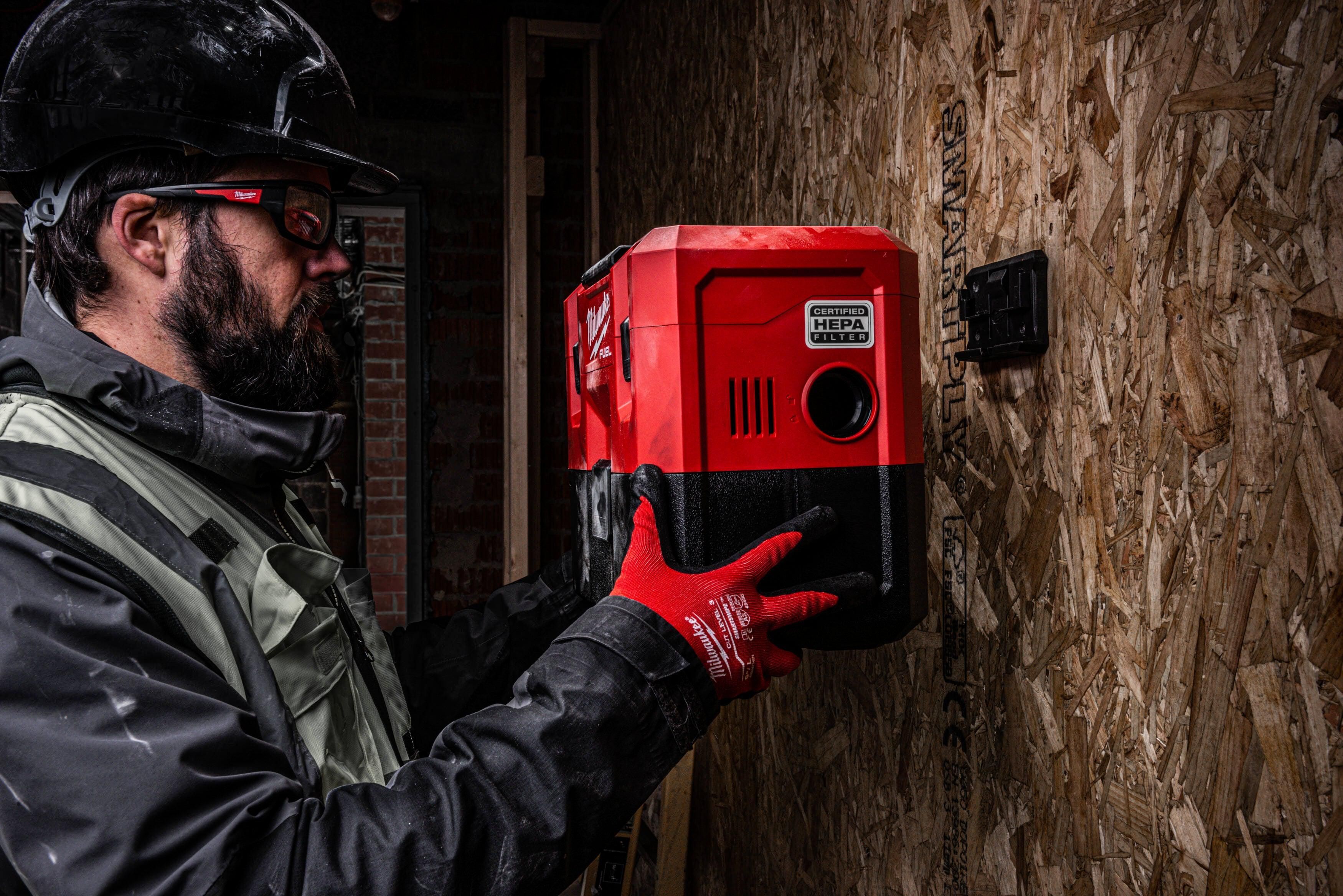 Milwaukee M18 FUEL™ FPOVCL-0 PACKOUT™ Nat/droogzuiger 18V Basic Body - 4933478187