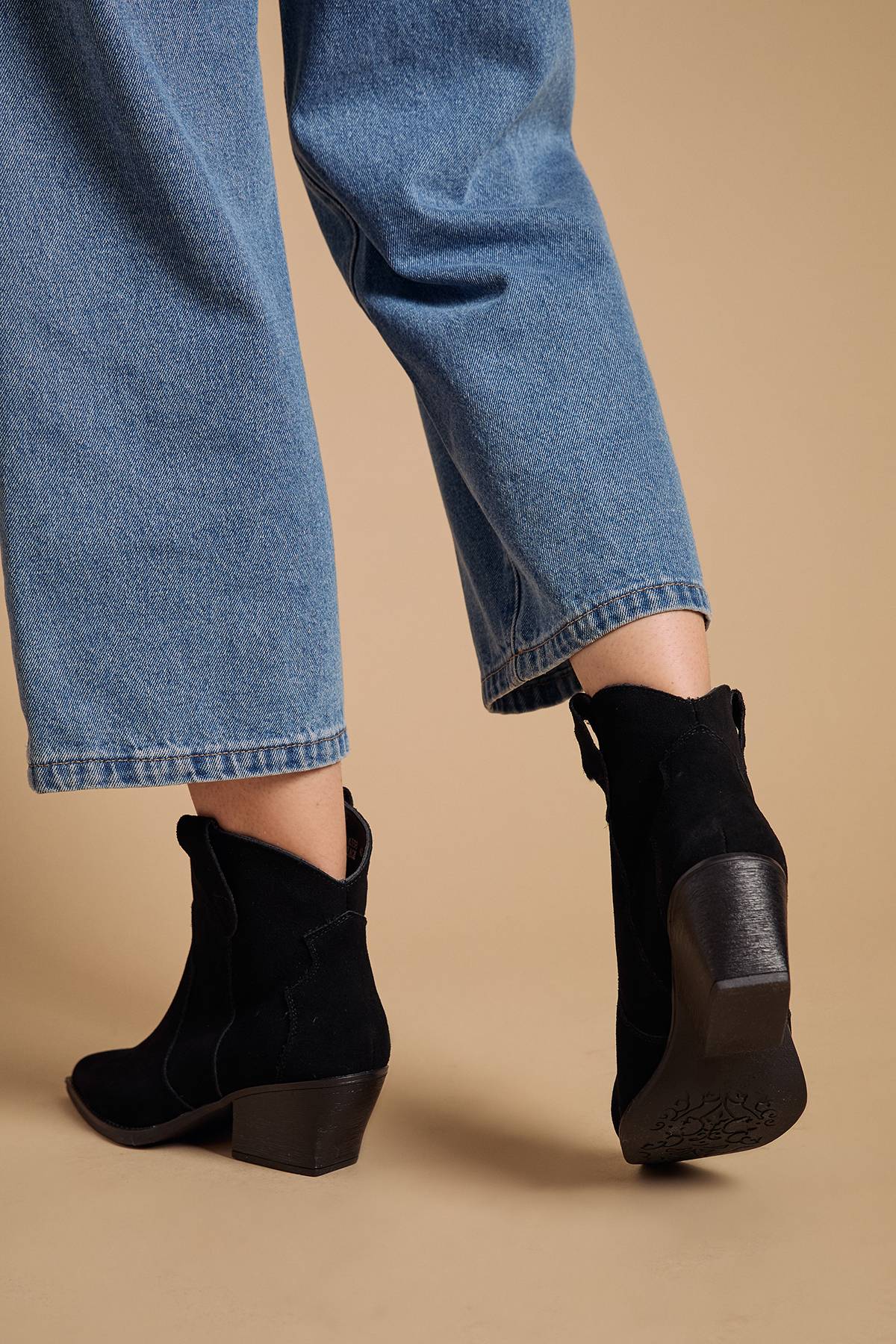 Oasis Bottines Western Amber en Daim Véritable