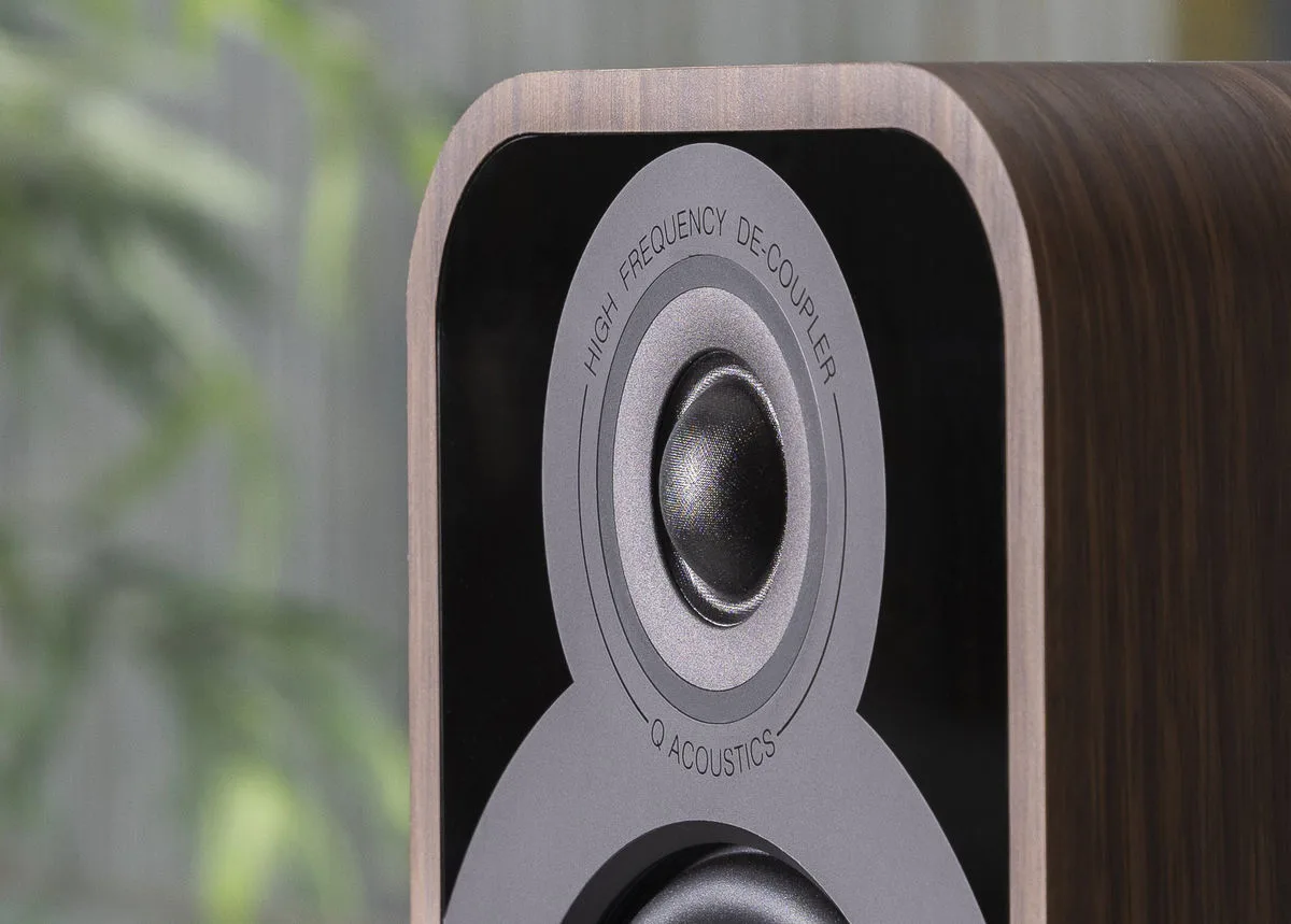 Q Acoustics 5010 Bois de rose (la paire) Enceintes bibliothèque