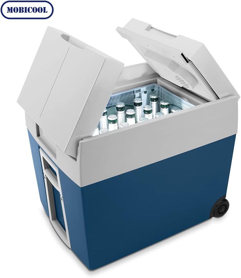 Mobicool MT48W AC/DC - elektrische Kühlbox mit Rollen passend für eine komplette Getränkekiste/Bierkiste, 48 Liter, 12 V und 230 V für Auto, LKW, Boot, Reisemobil und Steckdose