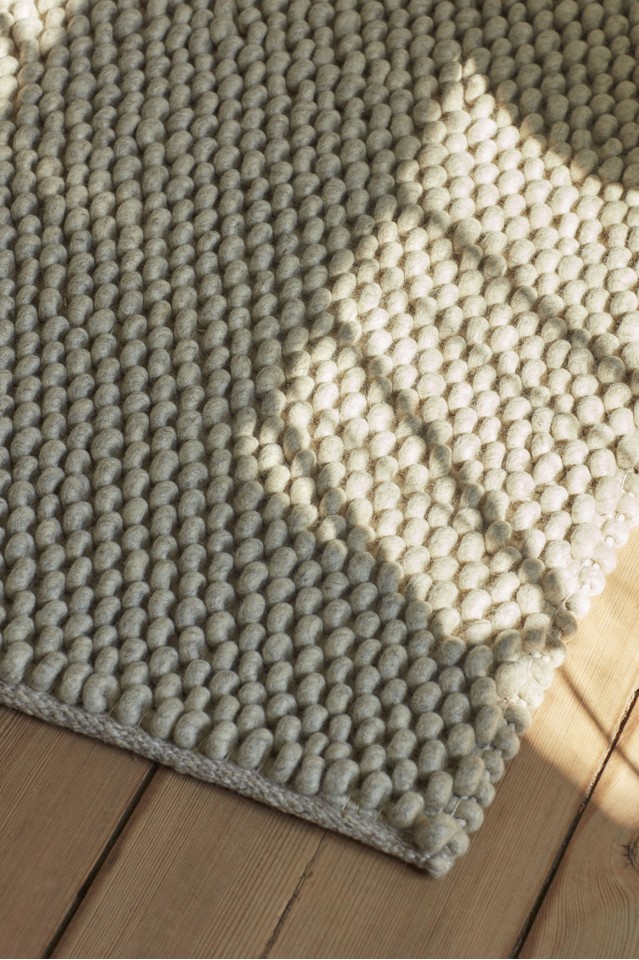 HAY - Peas Tæppe 140 x 200 cm - Soft Grå