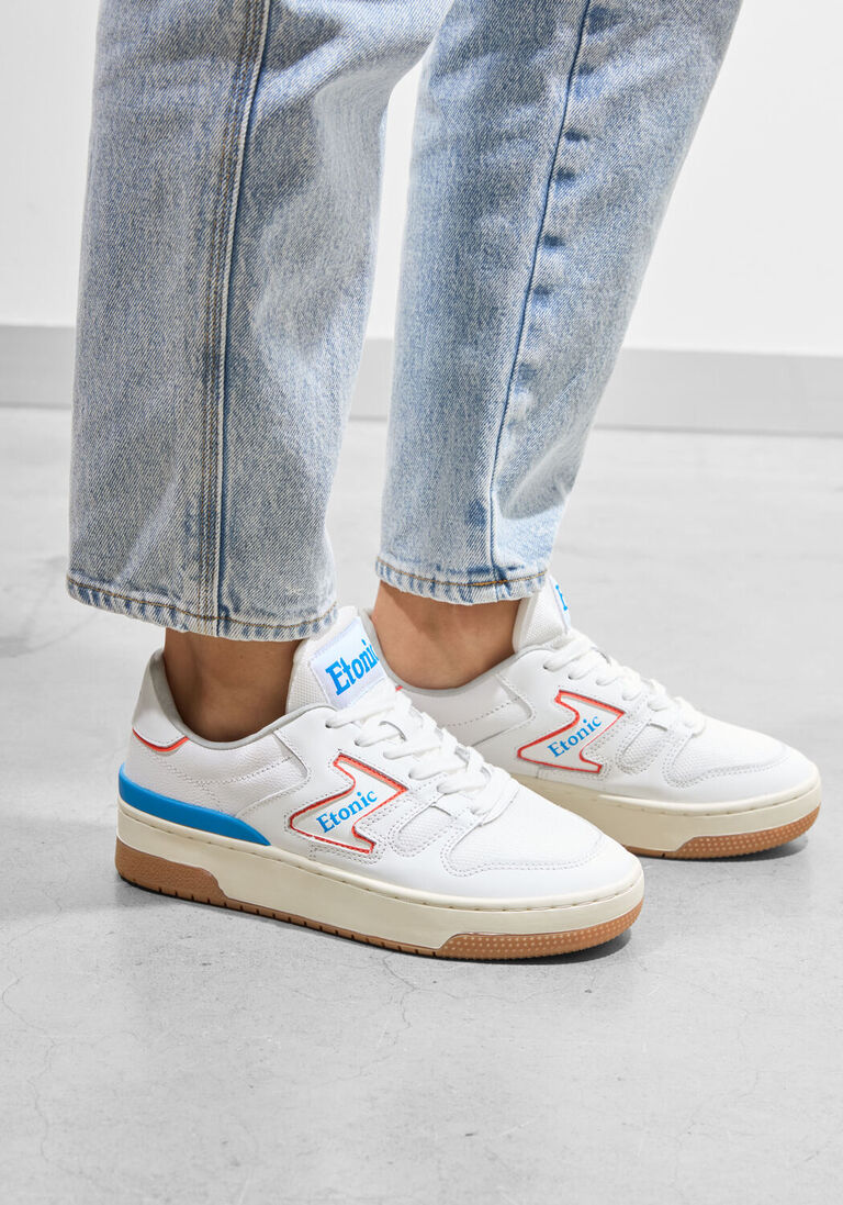 witte etonic lage sneakers b481