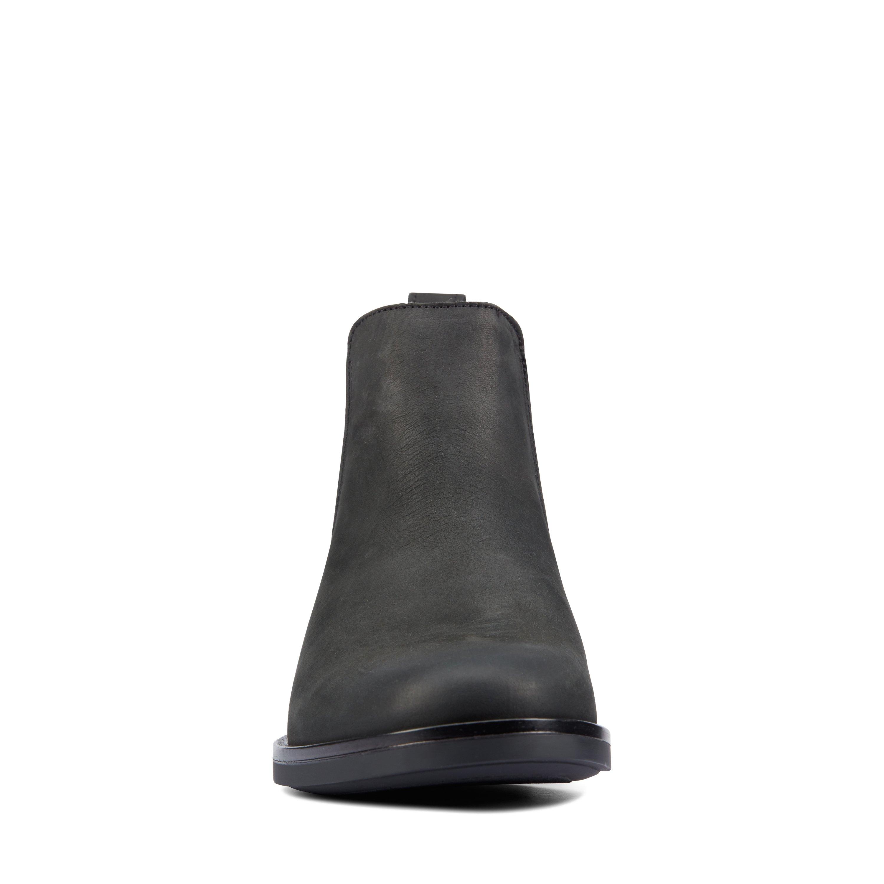 Clarks Memi Top Chelsea Boots