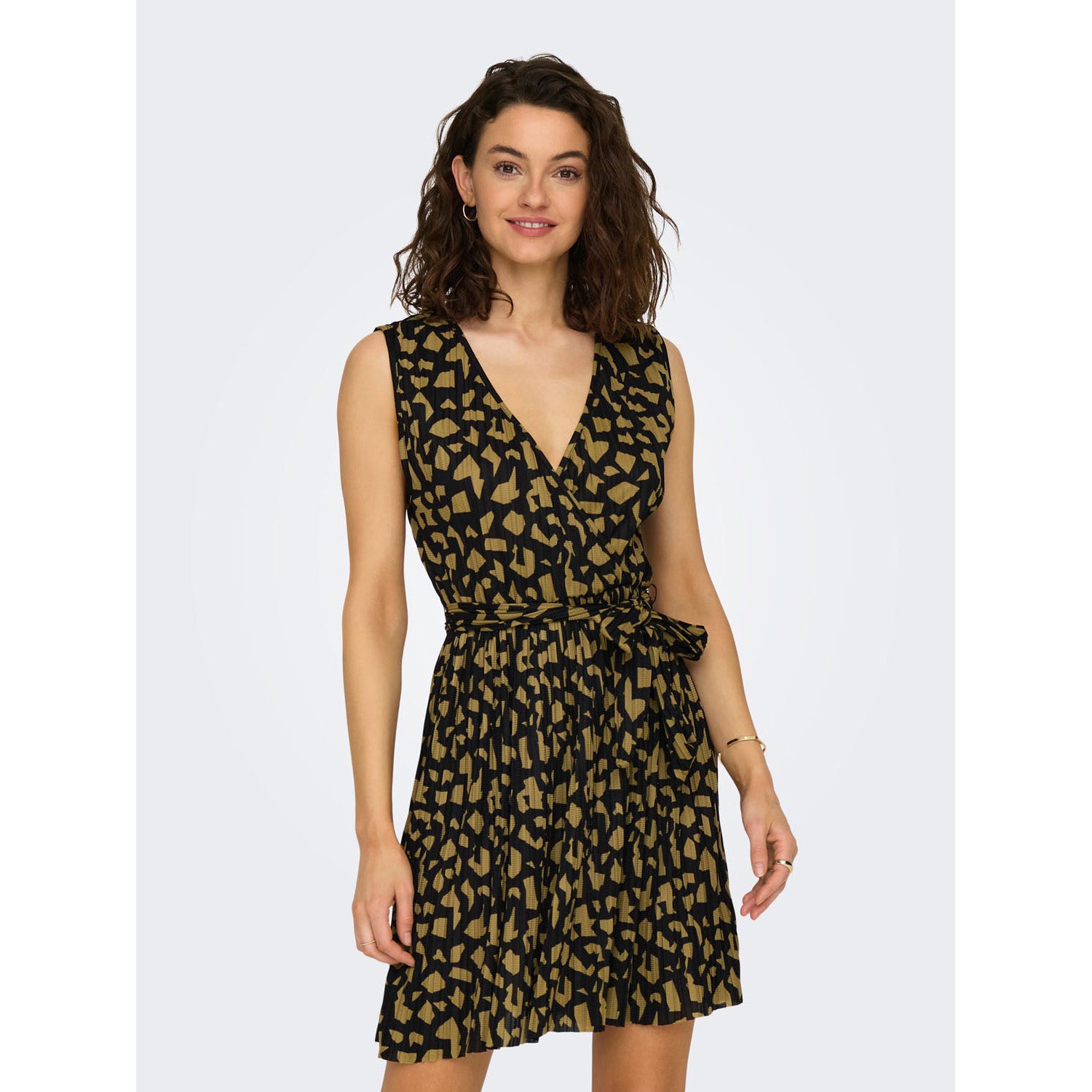 ONLY  Regular fit v-hals korte jurk