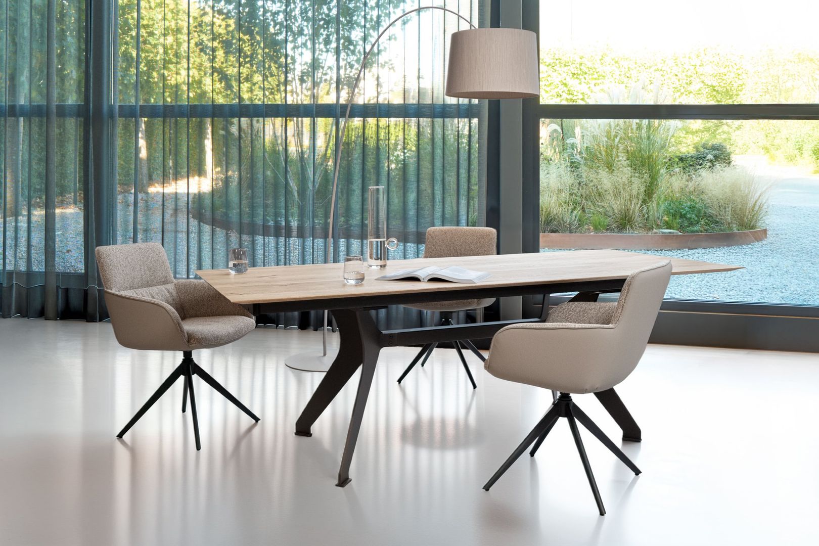 Bert Plantagie Trixx Eettafel Bert Plantagie Trixx Eettafel