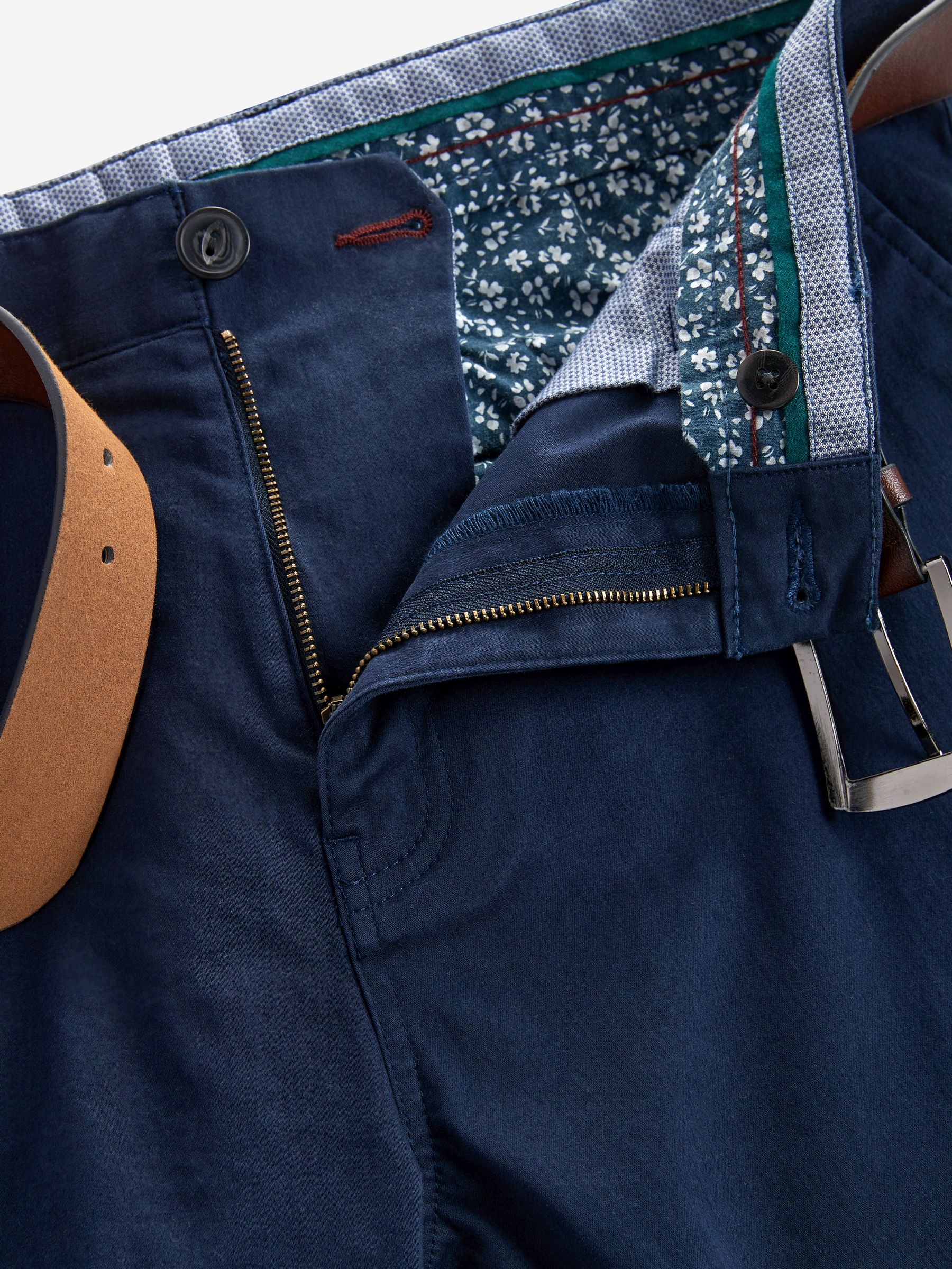 Donkerblauw - Slim Fit - Zachte chino met riem