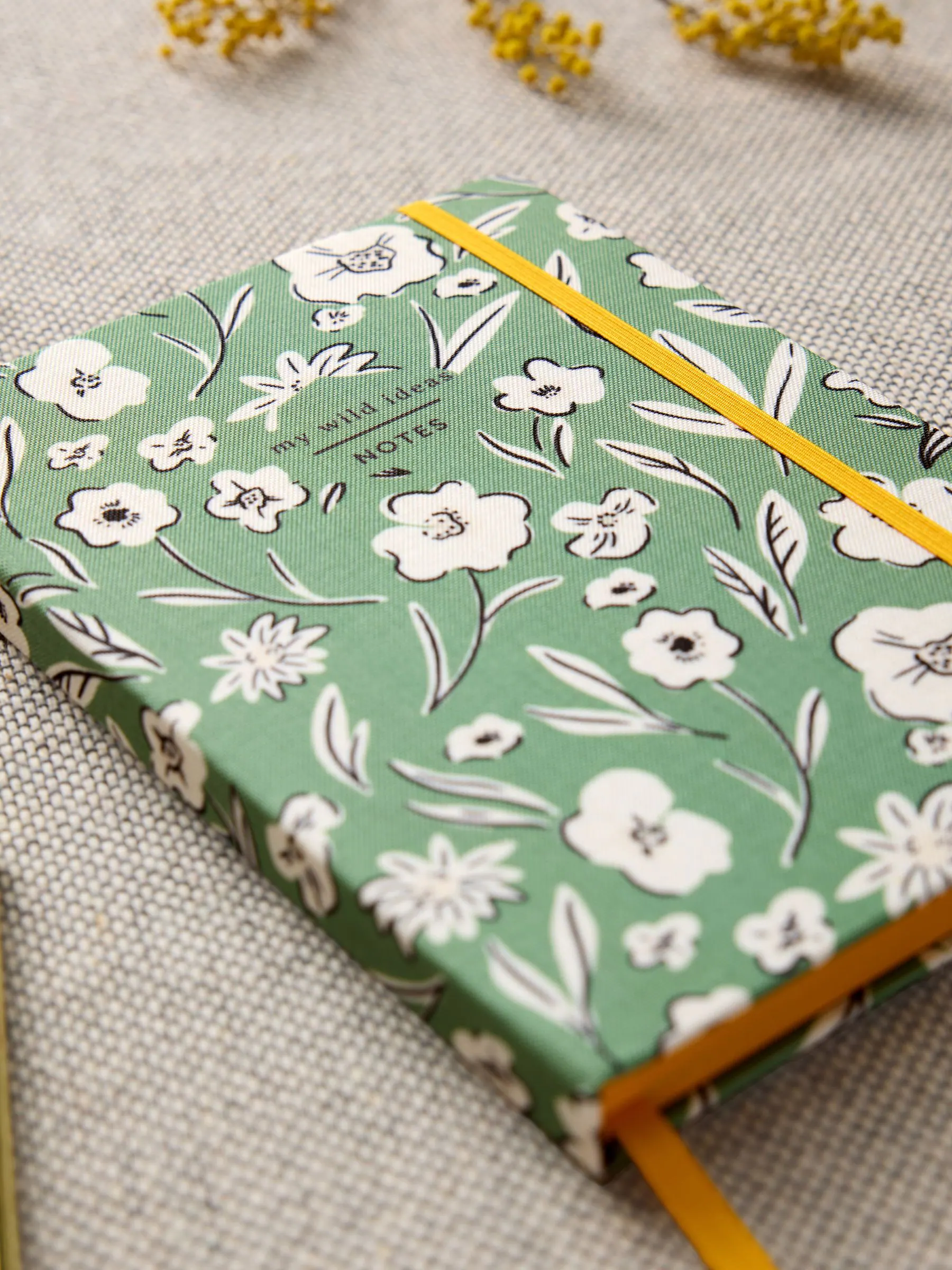 A5 notitieboek met bloemenprint